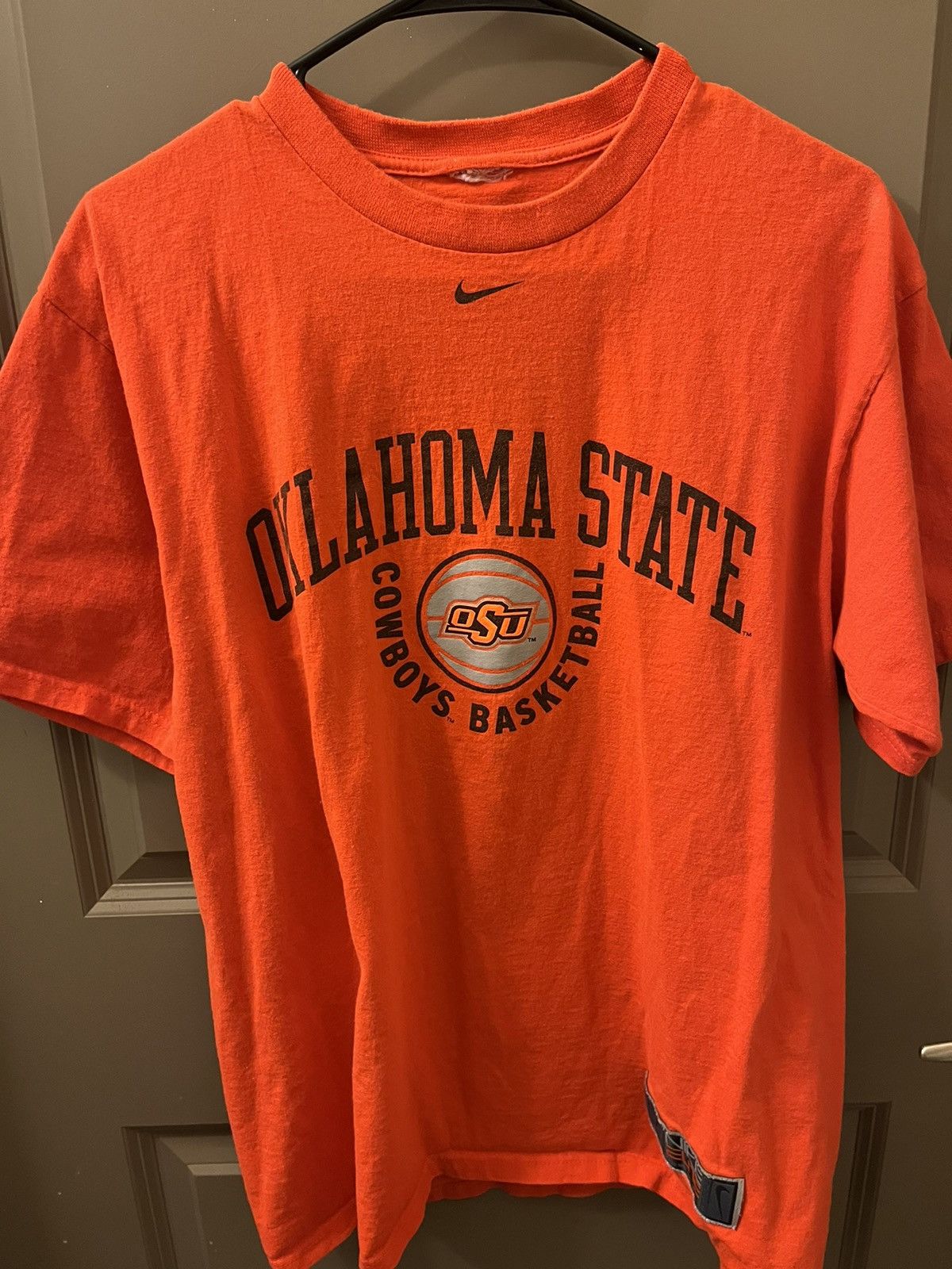 Nike × Vintage Vintage Nike Oklahoma State Basketball shirt Size US L / EU 52-54 / 3 - 1 Thumbnail