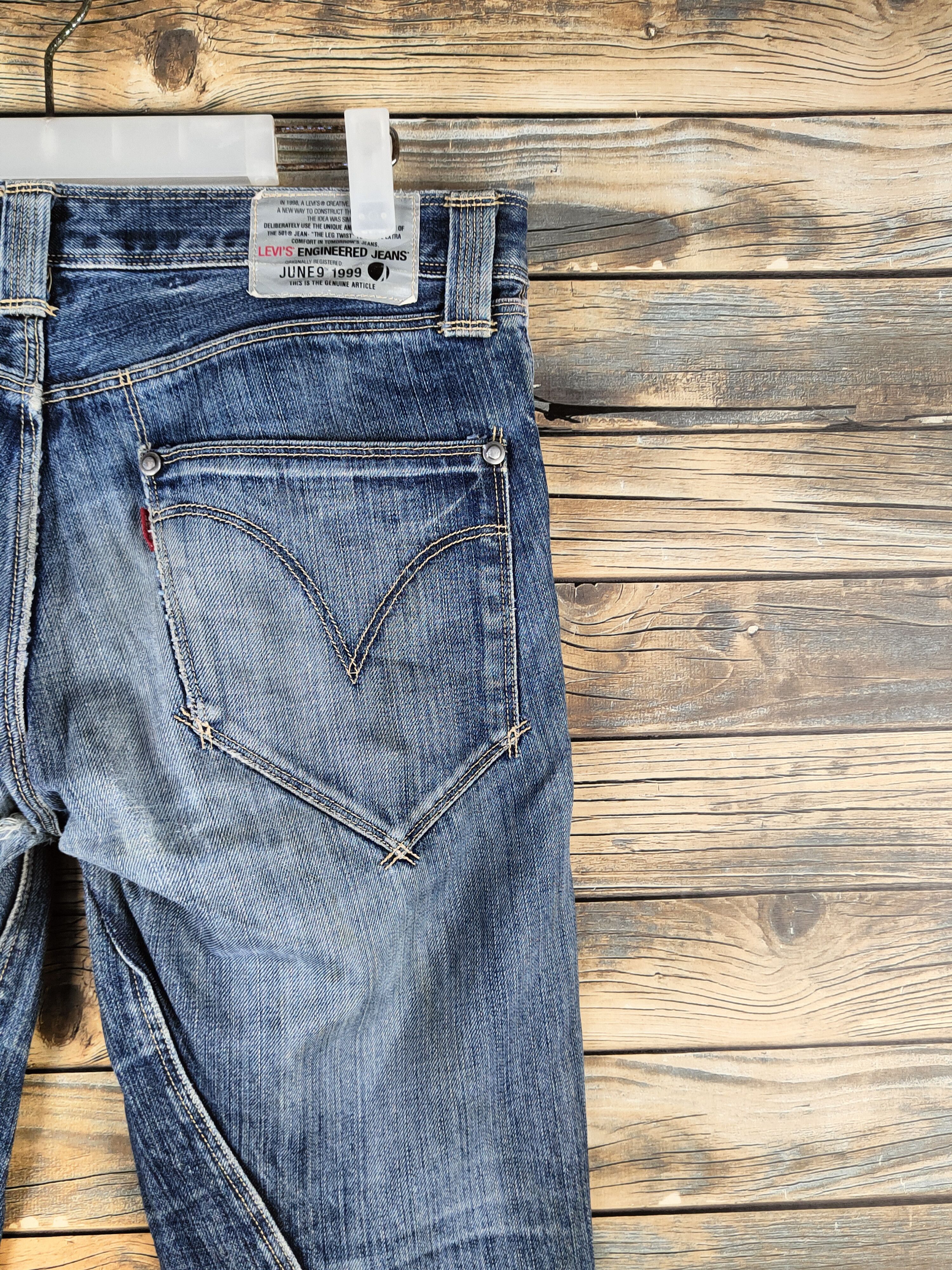 Levi's DL Levi's engineered Blue Distressed Ripped Jeans #46-822 Size US 31 - 12 Thumbnail