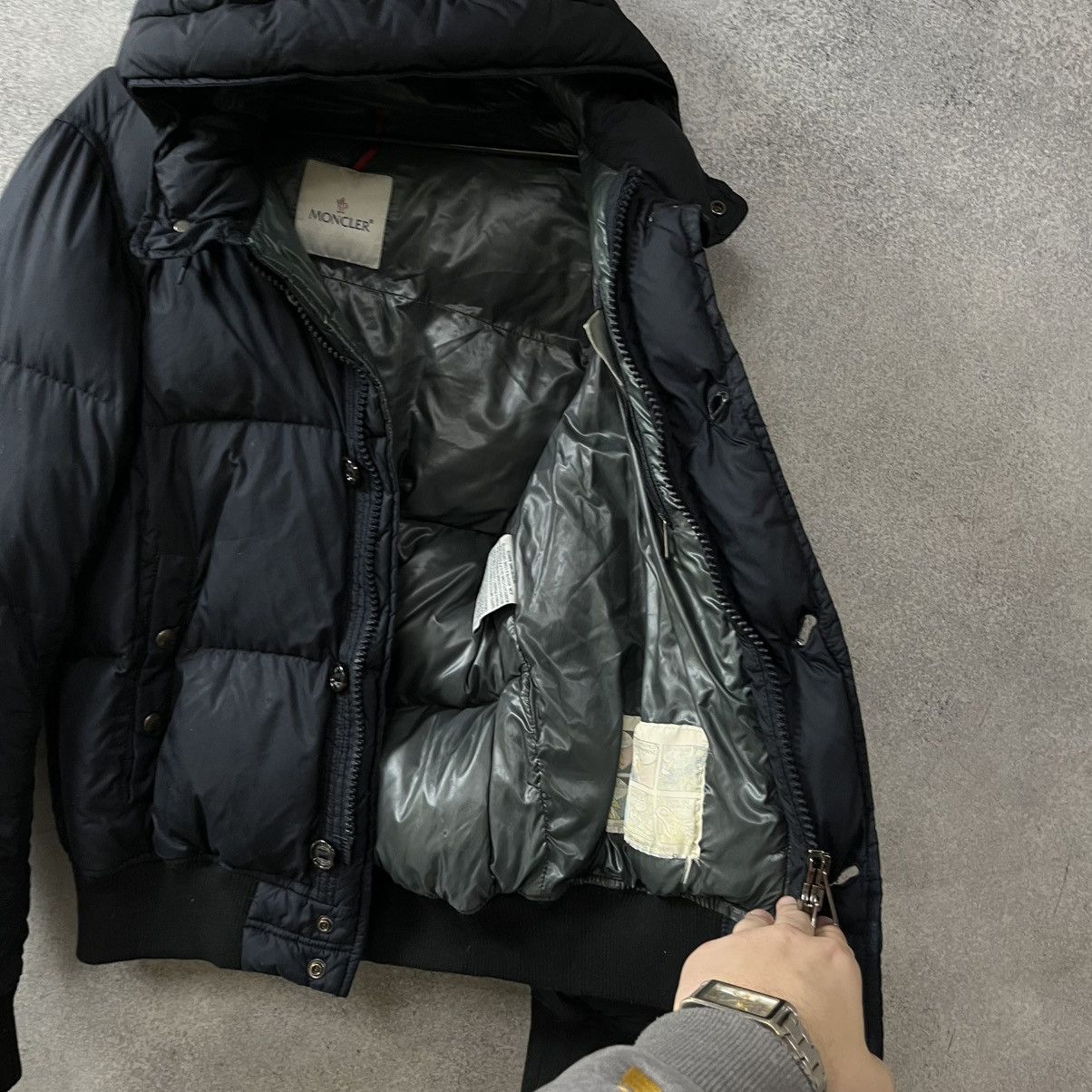 Moncler Vintage Moncler Puffer Jacket Blue Size US L / EU 52-54 / 3 - 13 Thumbnail