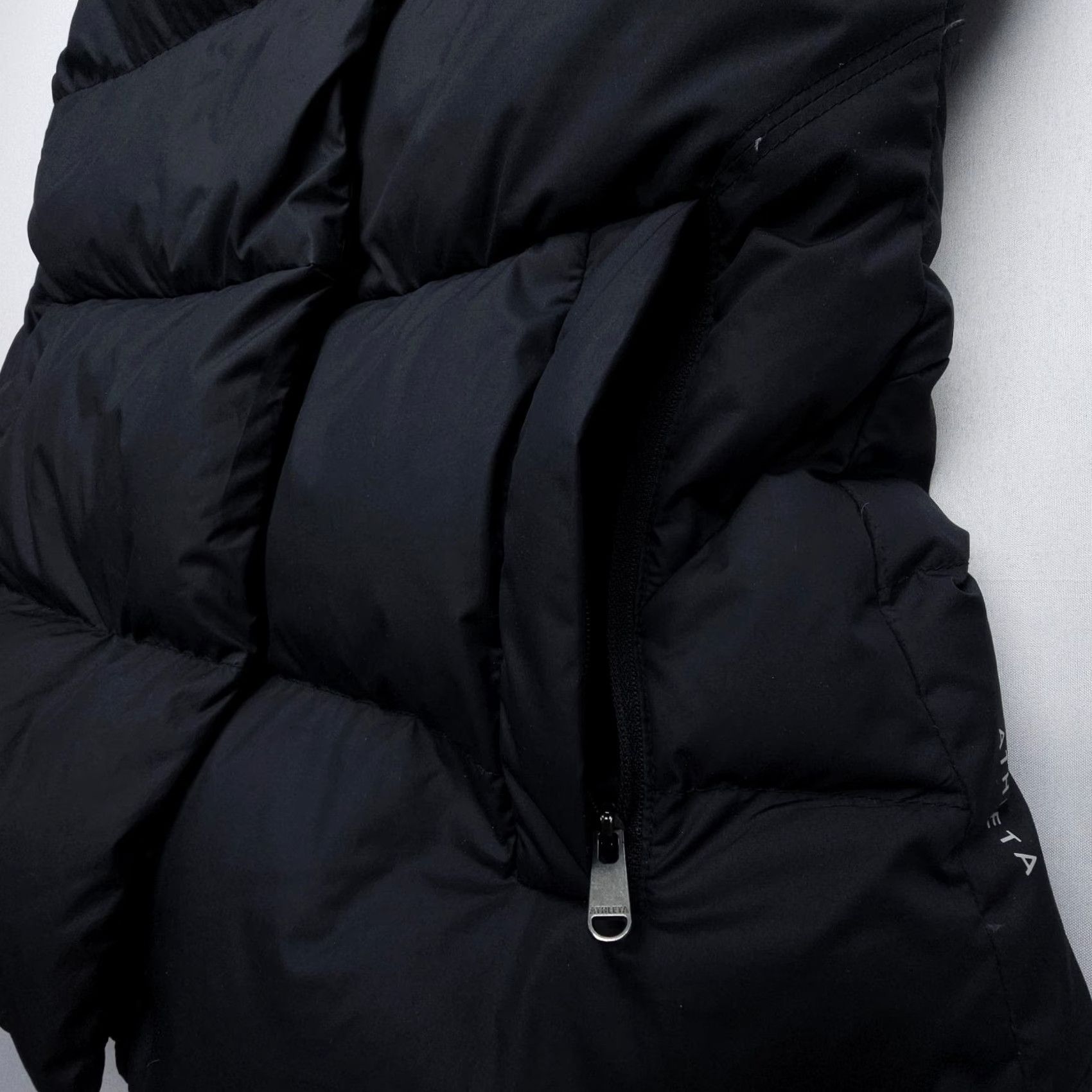 Athleta Athleta Vest Womens Large Black Quilted Down Puffer Mid-Length Jacket/Coat Sleeveless Insulated Regular Fit Casual Size L / US 10 / IT 46 - 5 Thumbnail