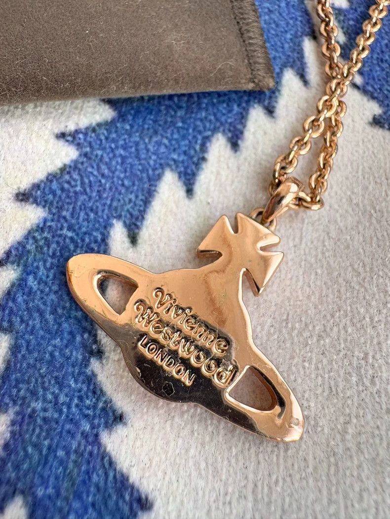 Vivienne Westwood Vivienne Westwood Pink Diamond Saturn Necklace Size ONE SIZE - 3 Thumbnail