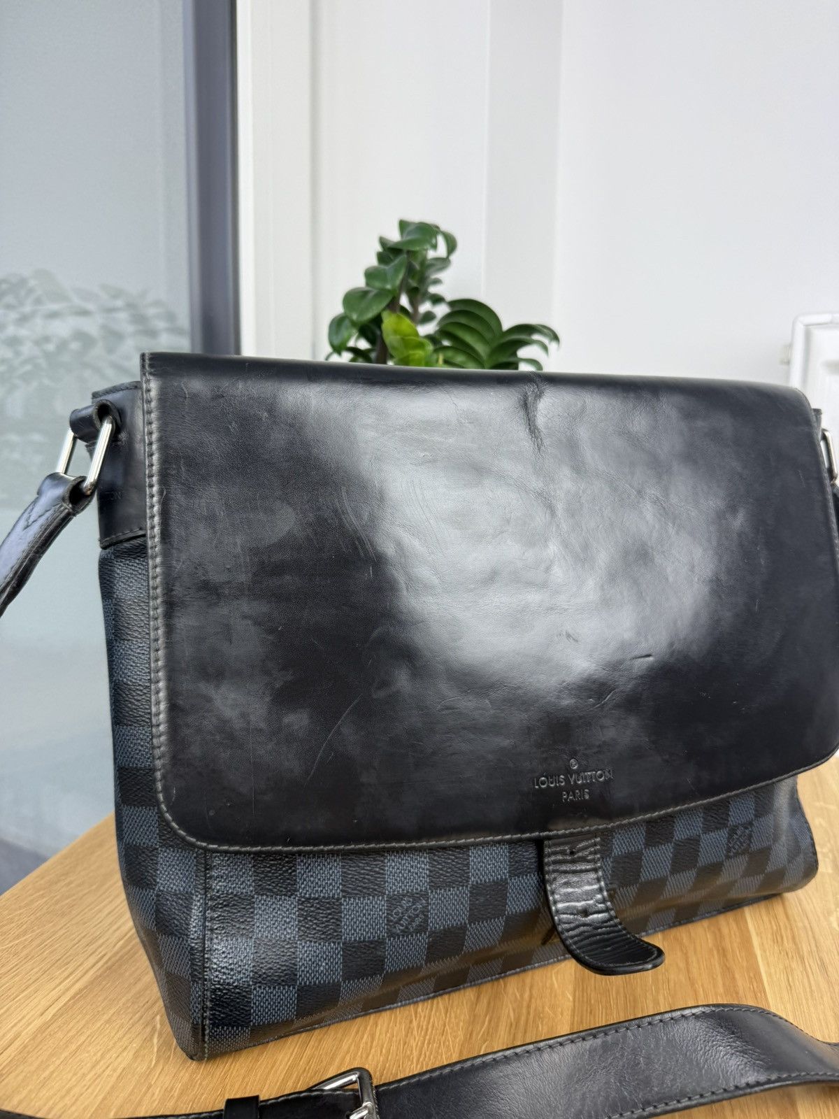 Louis Vuitton Louis Vuitton Messenger Canvas Crossbody Bag Size ONE SIZE - 2 Thumbnail