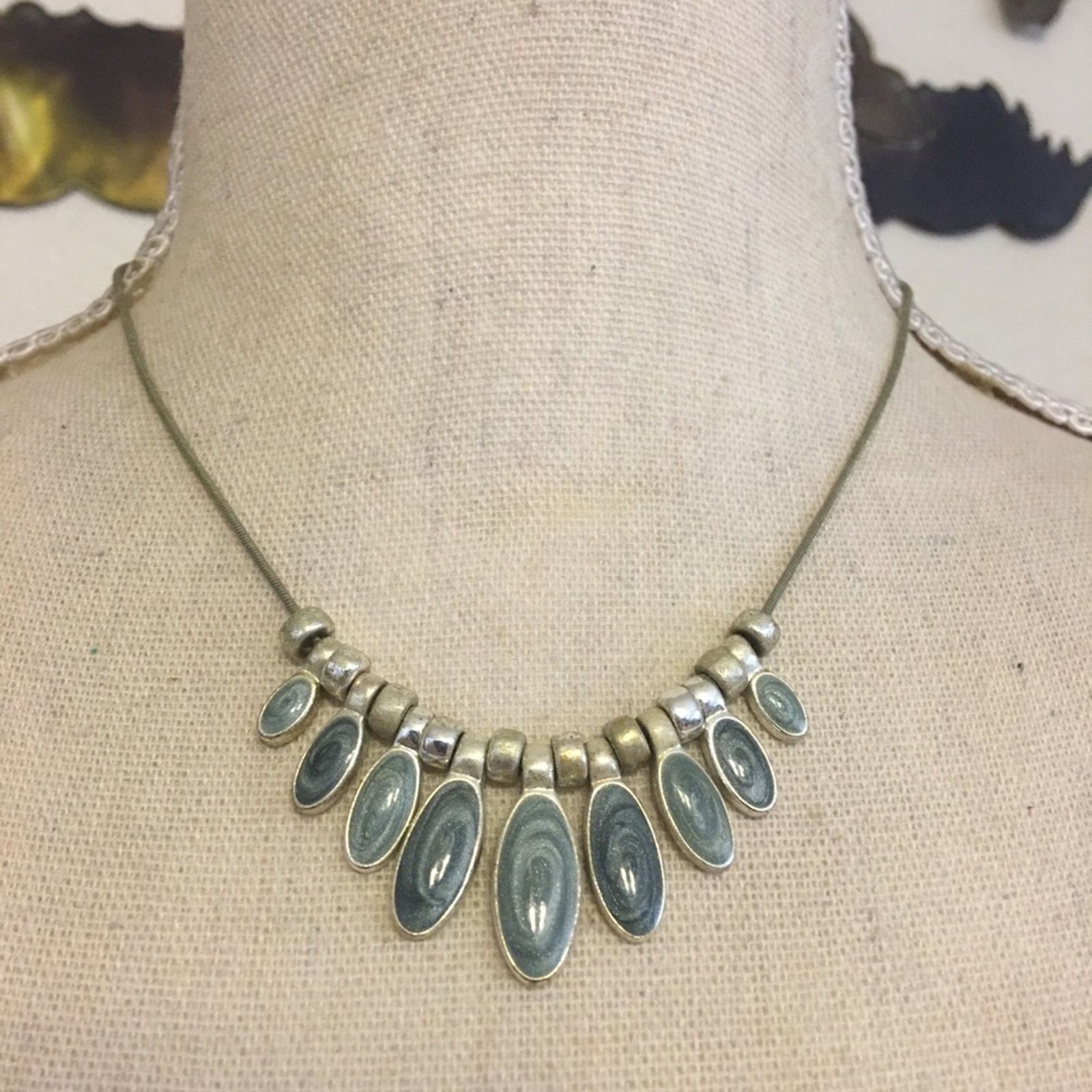 Jewelry Swirl enamel silver necklace earring set Size ONE SIZE - 1 Thumbnail