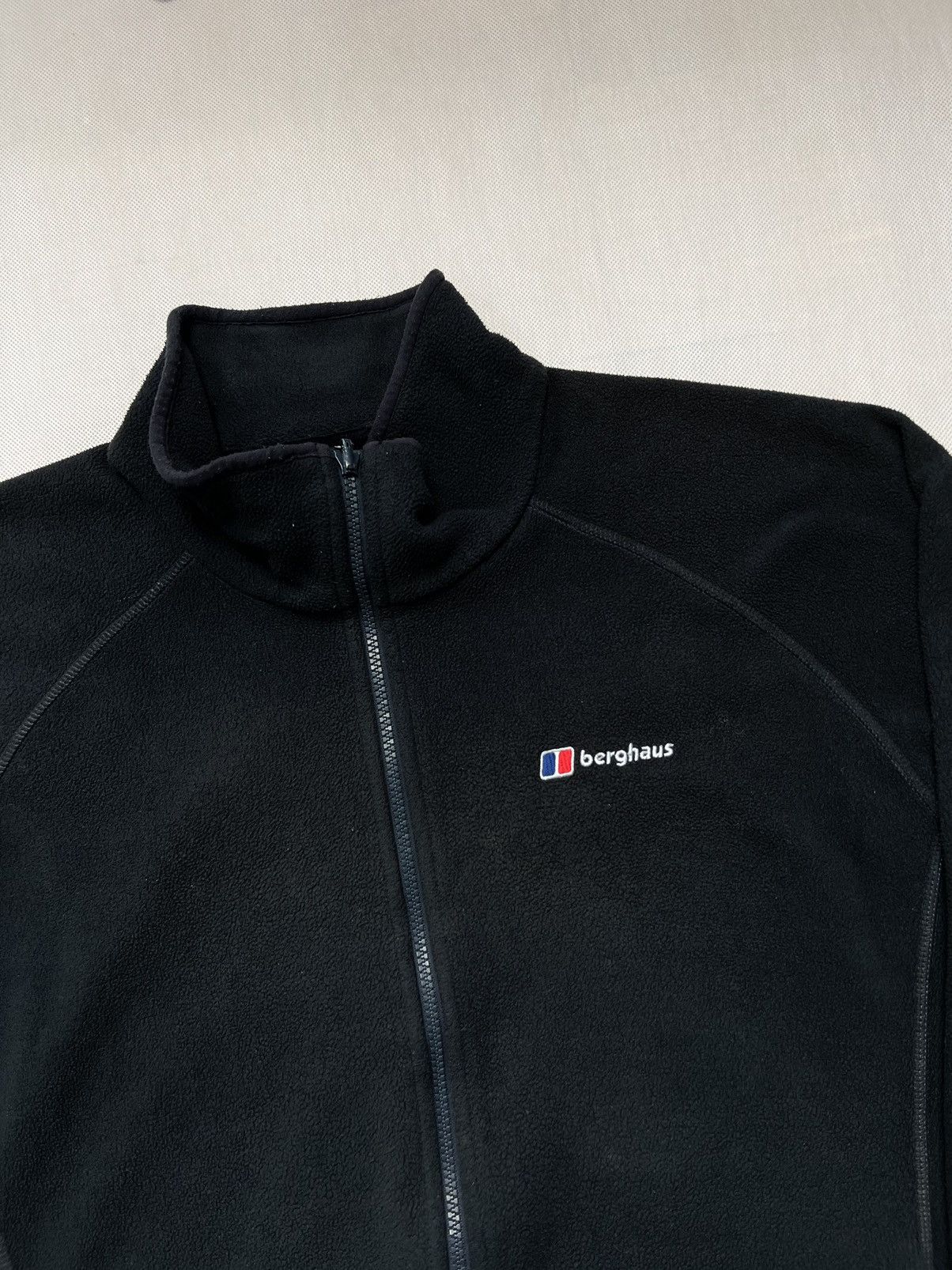 Berghaus Fleece Jacket Berghaus black zipped Size US XL / EU 56 / 4 - 2 Thumbnail