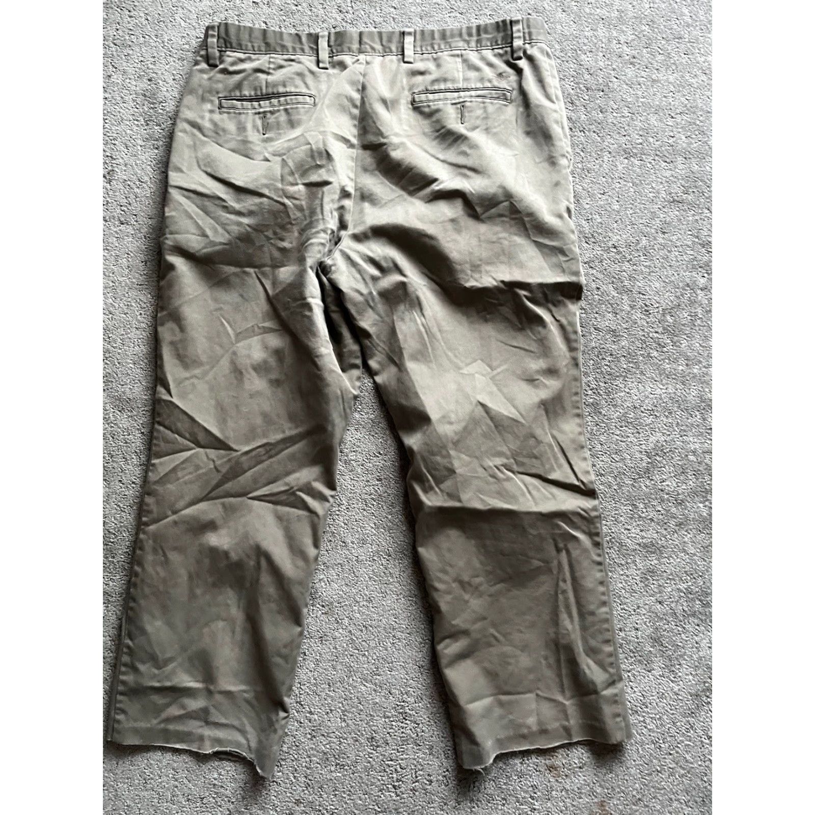 Dockers DOCKERS Beige Classic Fit Men Pants 36x27 Straight Flat Front Regular Size 36 Inseam 27 Men’s Khaki Signature Size US 36 / EU 52 - 3 Thumbnail
