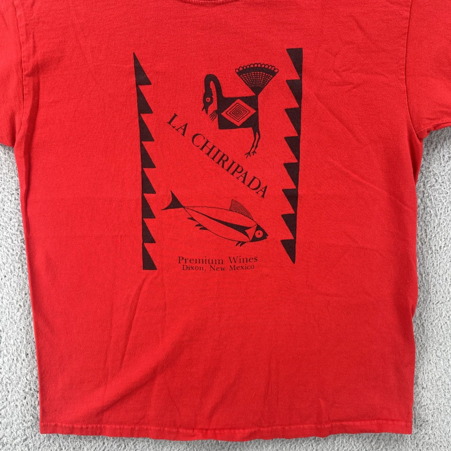Gildan VINTAGE Gildan T-Shirt Red Adult Large Dixon New Mexico USA Premium Wines La Chiripada Shirts Mens Size US L / EU 52-54 / 3 - 4 Thumbnail