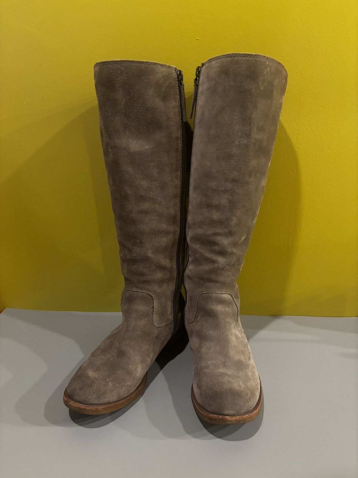 AQUA Gray suede boots1811 Size US 7.5 / IT 37.5 - 10 Thumbnail