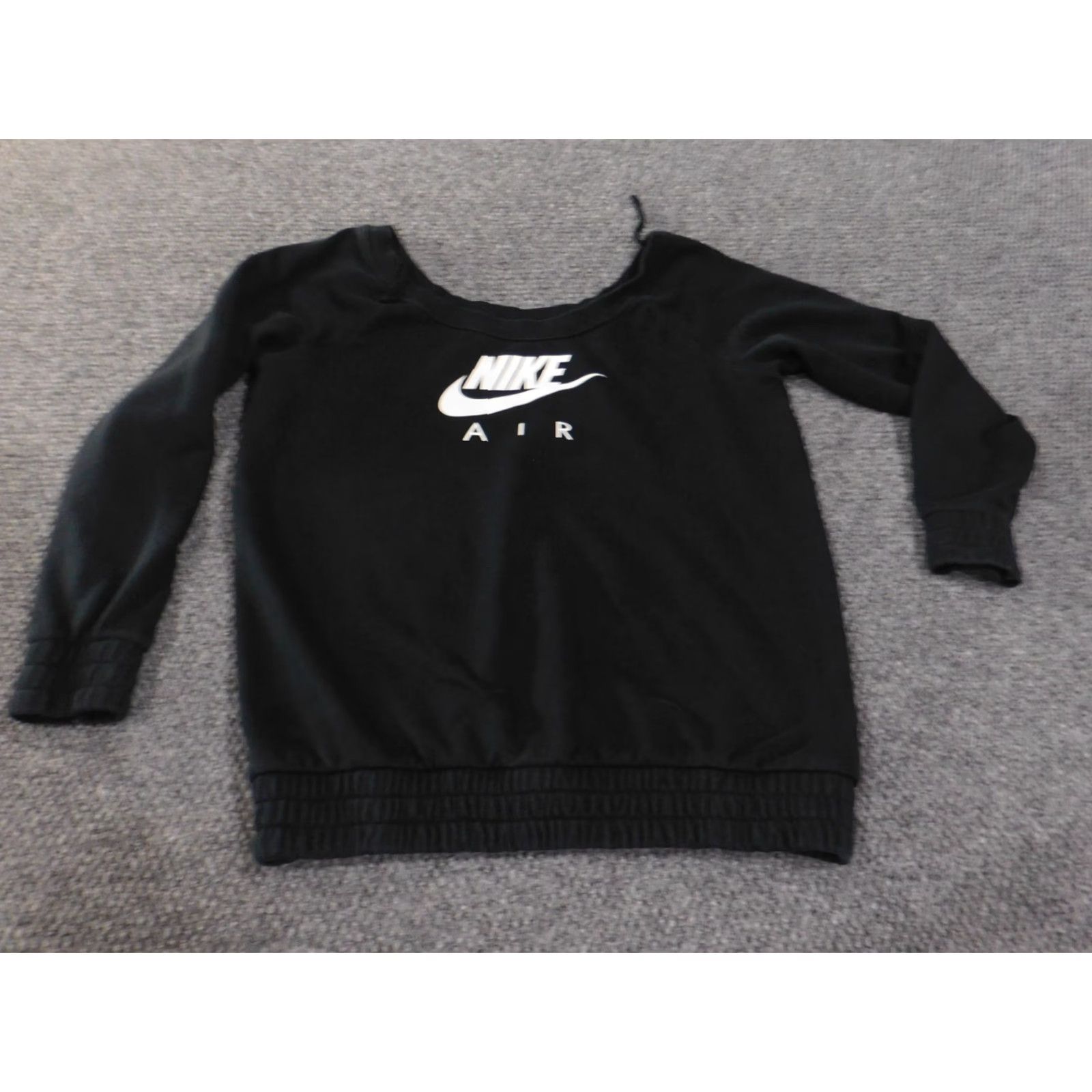 Nike Nike Sweatshirt Womens Small Black Pullover Crew Neck S Stretch Embroidered Swoosh SPORTSWEAR Casual Active Running & Jogging Women’s Regular Fit Size S / US 4 / IT 40 - 3 Thumbnail