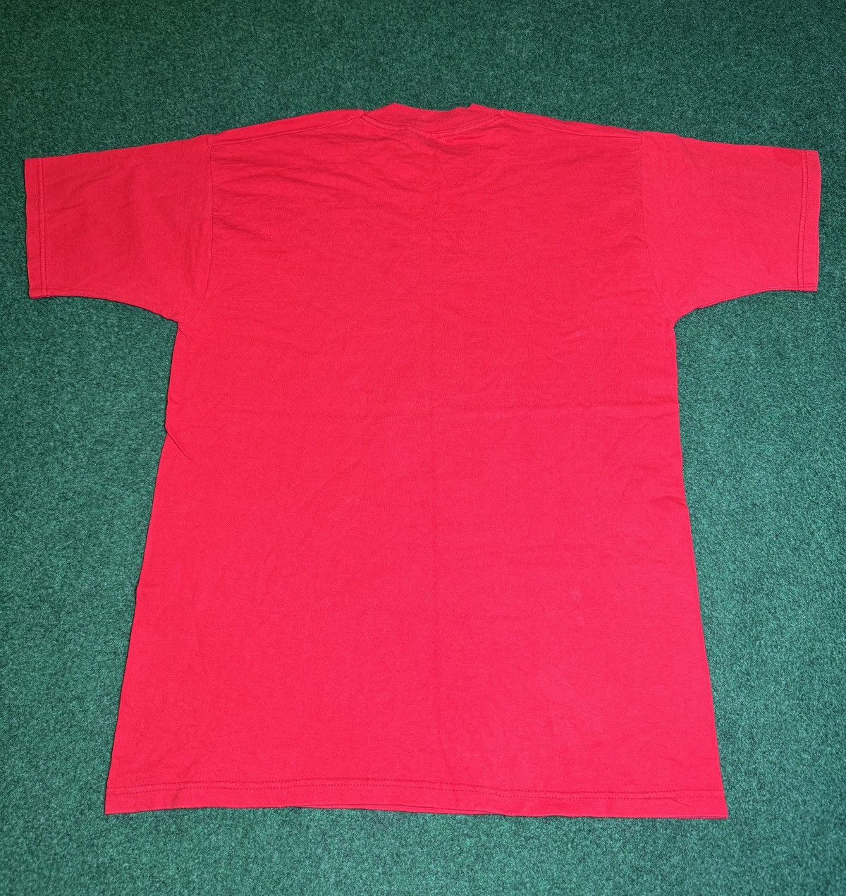 Peanuts × Vintage Vintage 90s Snoopy Peanuts Santa’s Helper Christmas T Shirt Size US L / EU 52-54 / 3 - 5 Thumbnail