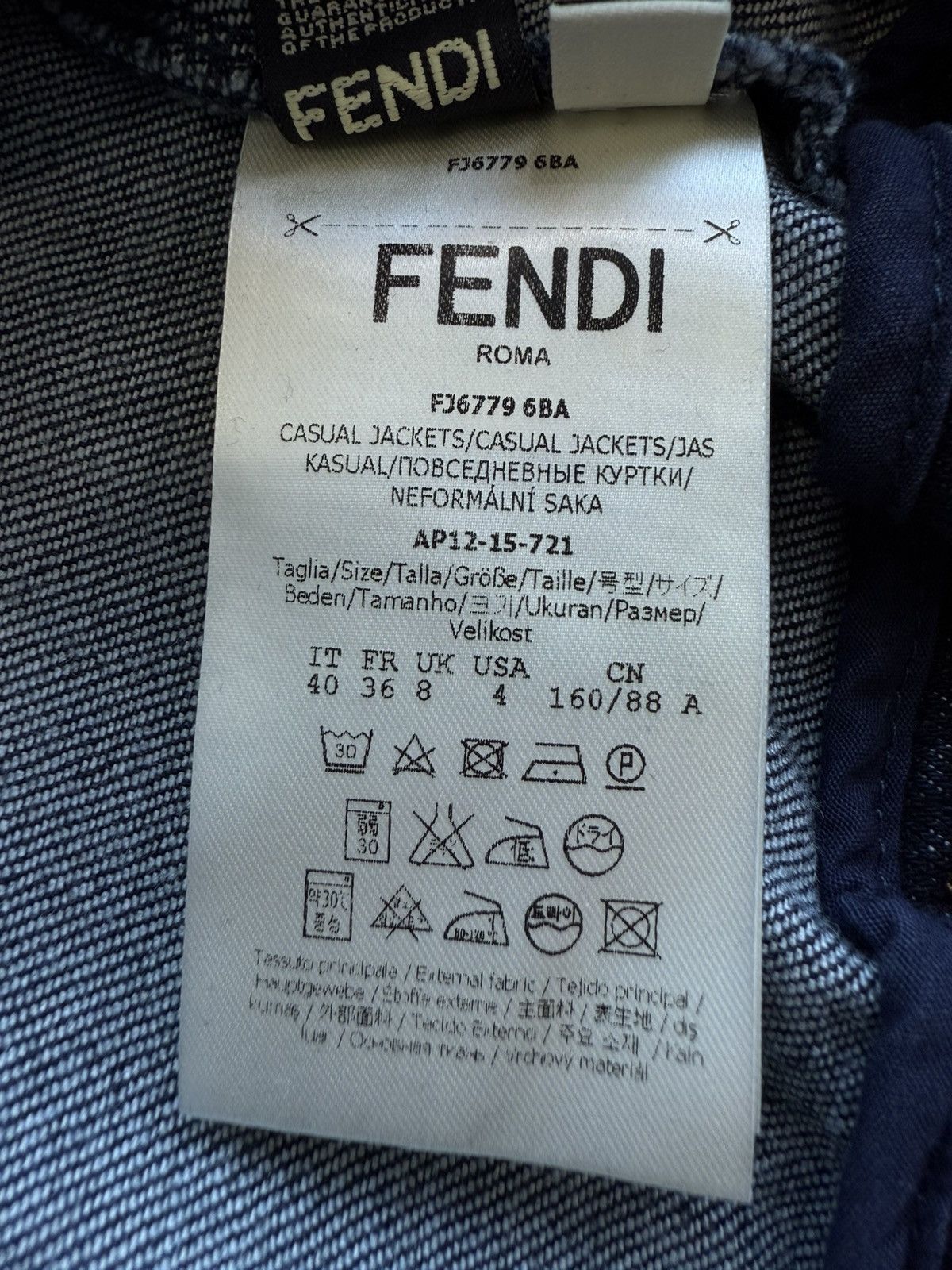 Fendi Fendi - Cropped Patched Denim Jacket Size S / US 4 / IT 40 - 13 Thumbnail
