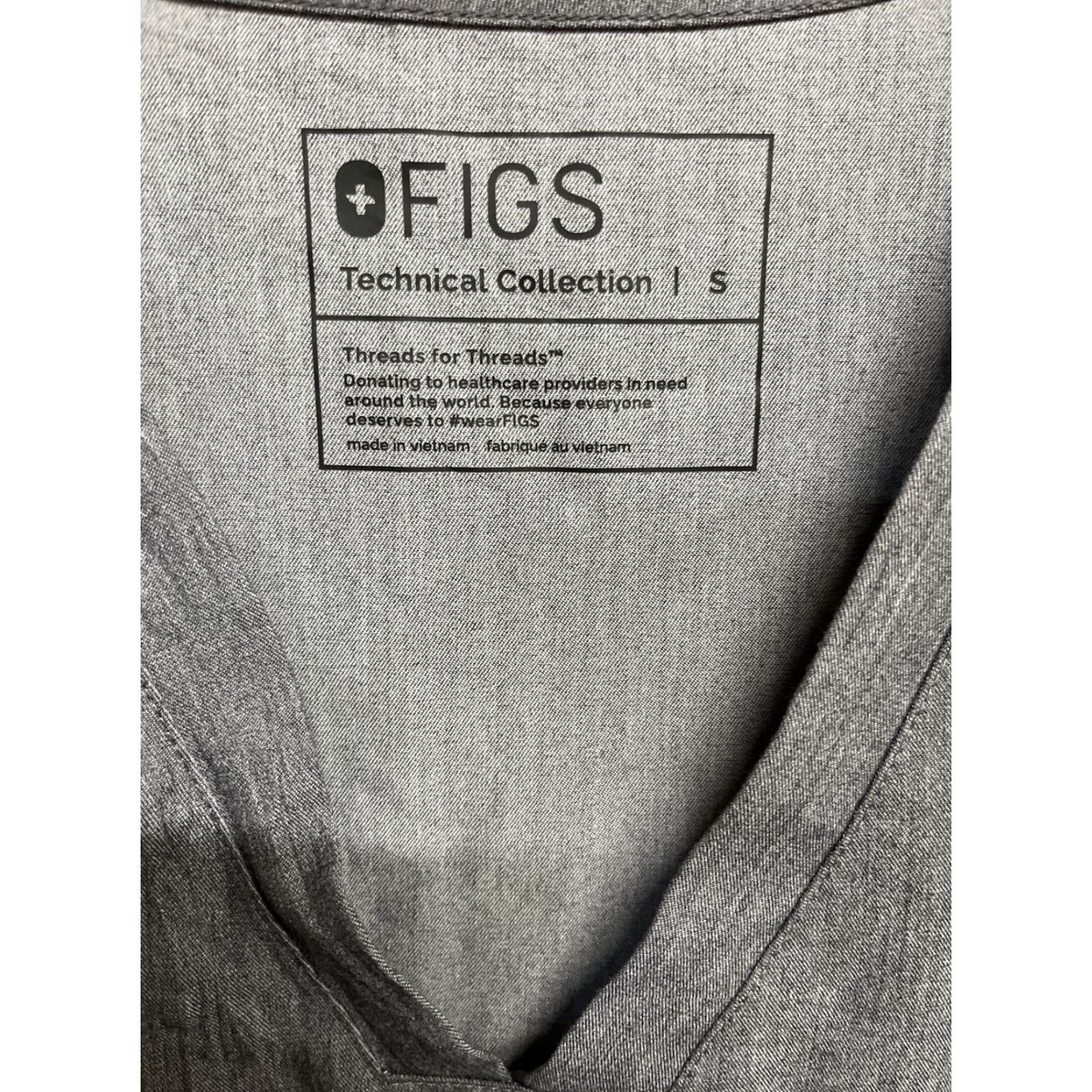 Vintage FIGS Scrub Top Womens Gray V Neck Three Pocket S Small FW1100 Casma Style Medical Shirt Female Size S / US 4 / IT 40 - 3 Thumbnail