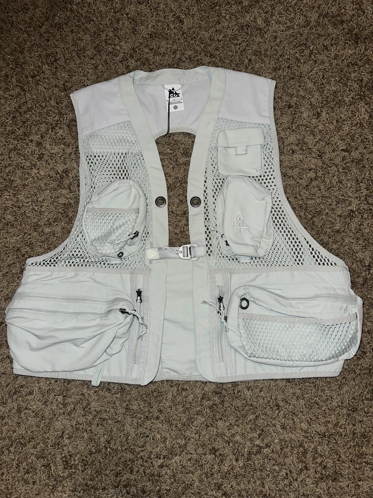 Nike Nike Unisex ACG Buttles Light Silver Hiking Vest Sample Size M / US 6-8 / IT 42-44 - 1 Thumbnail