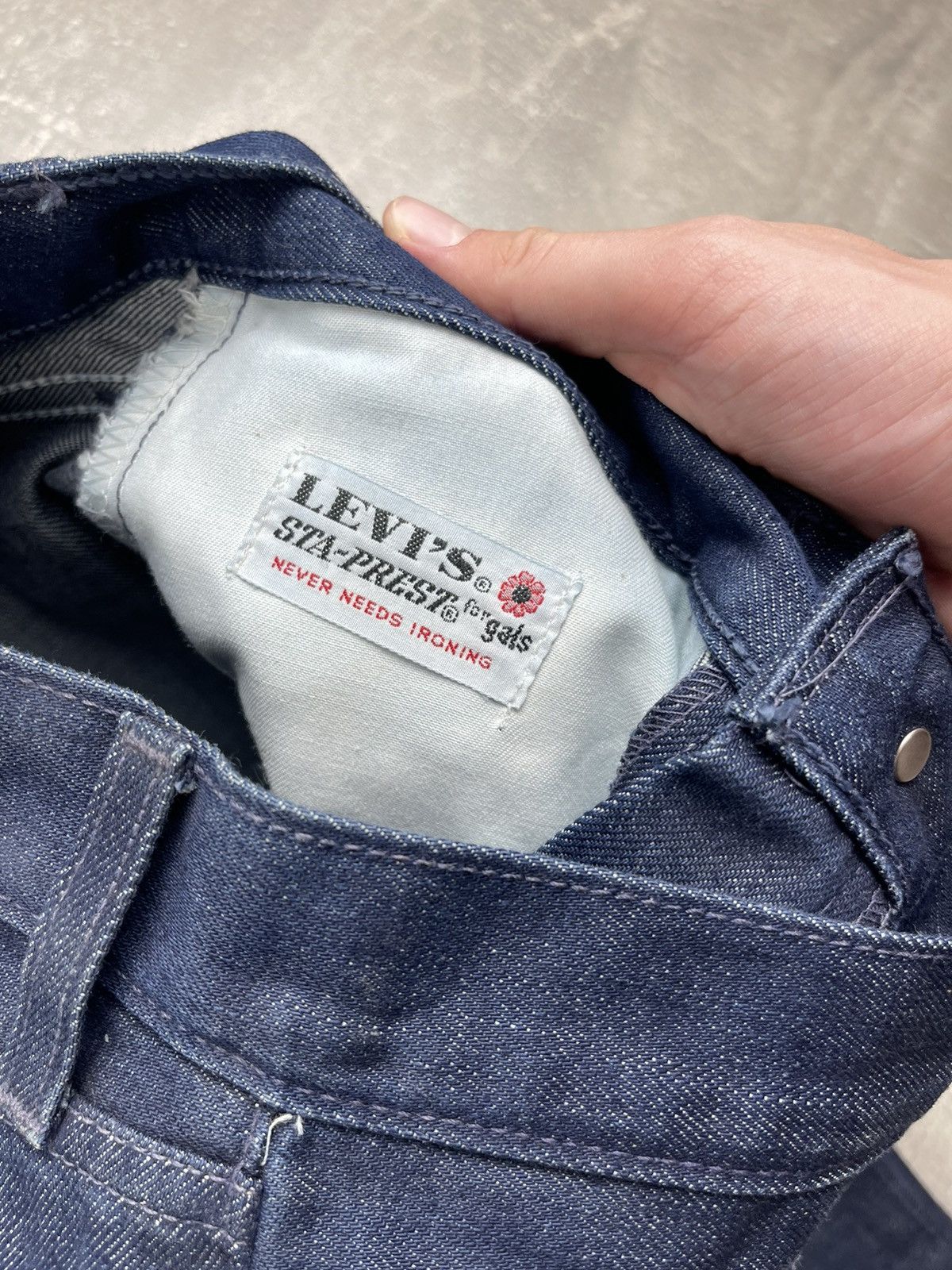 Levi's Vintage Clothing × Vintage Levi’s 525 Archives STA-Prest Navy Flared Boot Cut Jeans Size US 29 - 10 Thumbnail