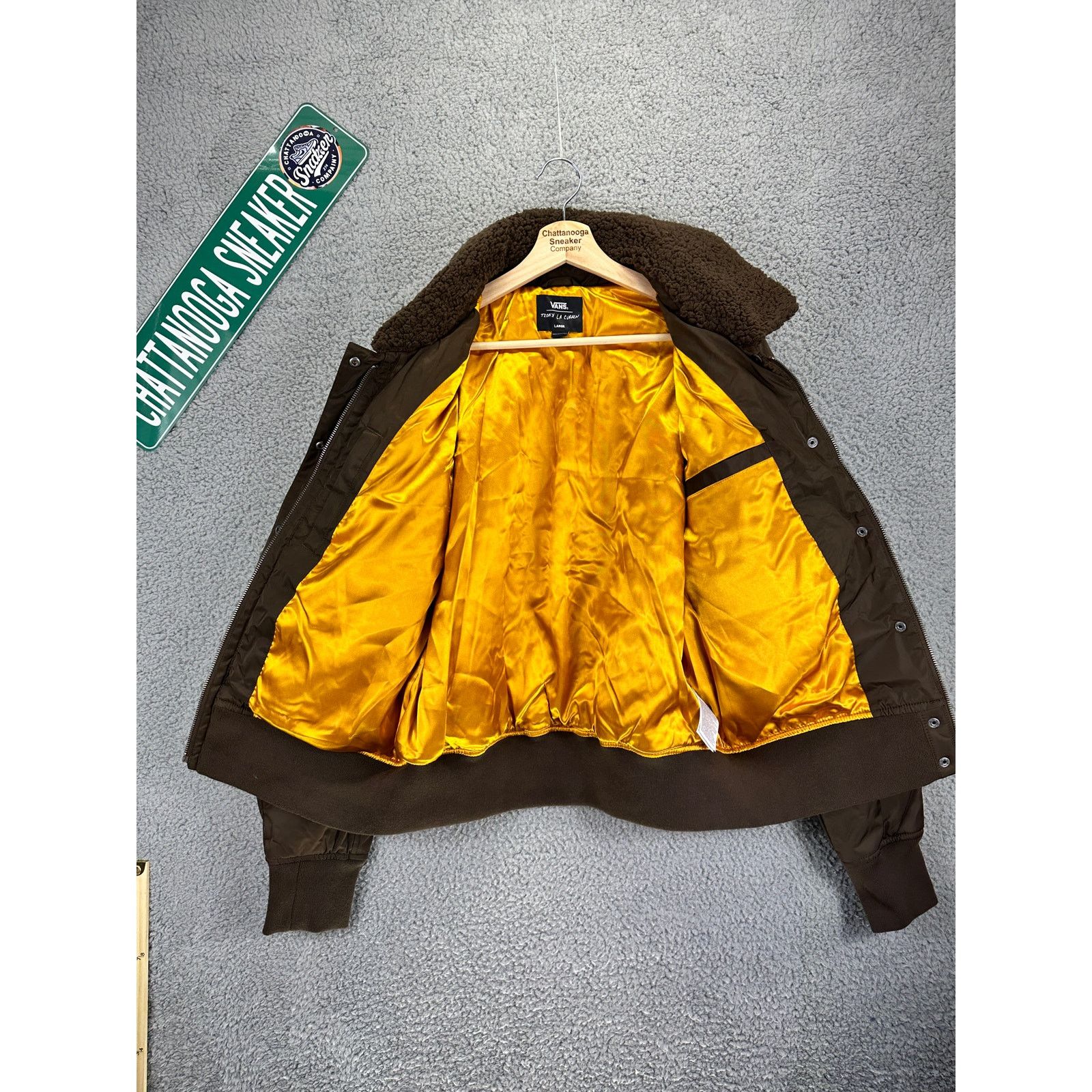 Vans Vans Jacket Womens Large Brown Curren X Knost Satin Bomber L Size L / US 10 / IT 46 - 9 Thumbnail