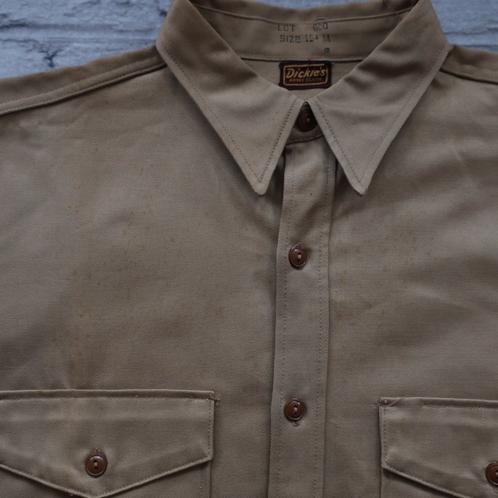 Dickies VINTAGE Dickies Army Cloth Shirt Mens 15 1/2 Tan 40s WWII Button-Up Long Sleeve Army Theme Size US M / EU 48-50 / 2 - 3 Thumbnail
