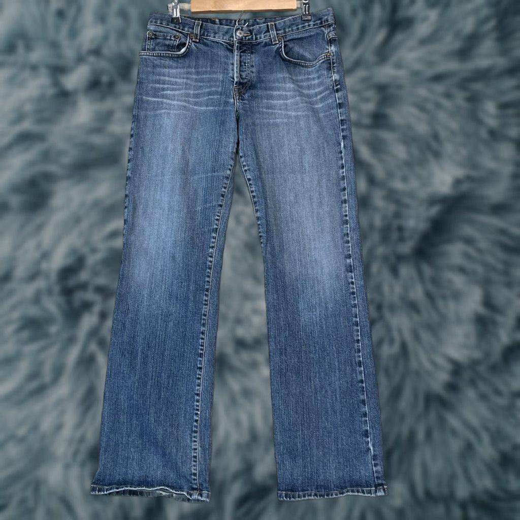 Lucky Brand VINTAGE Lucky Brand Jeans Womens Denim Classic Fit Straight Leg Sz 10/30 Distressed Blue Size 32" / US 10 / IT 46 - 1 Thumbnail