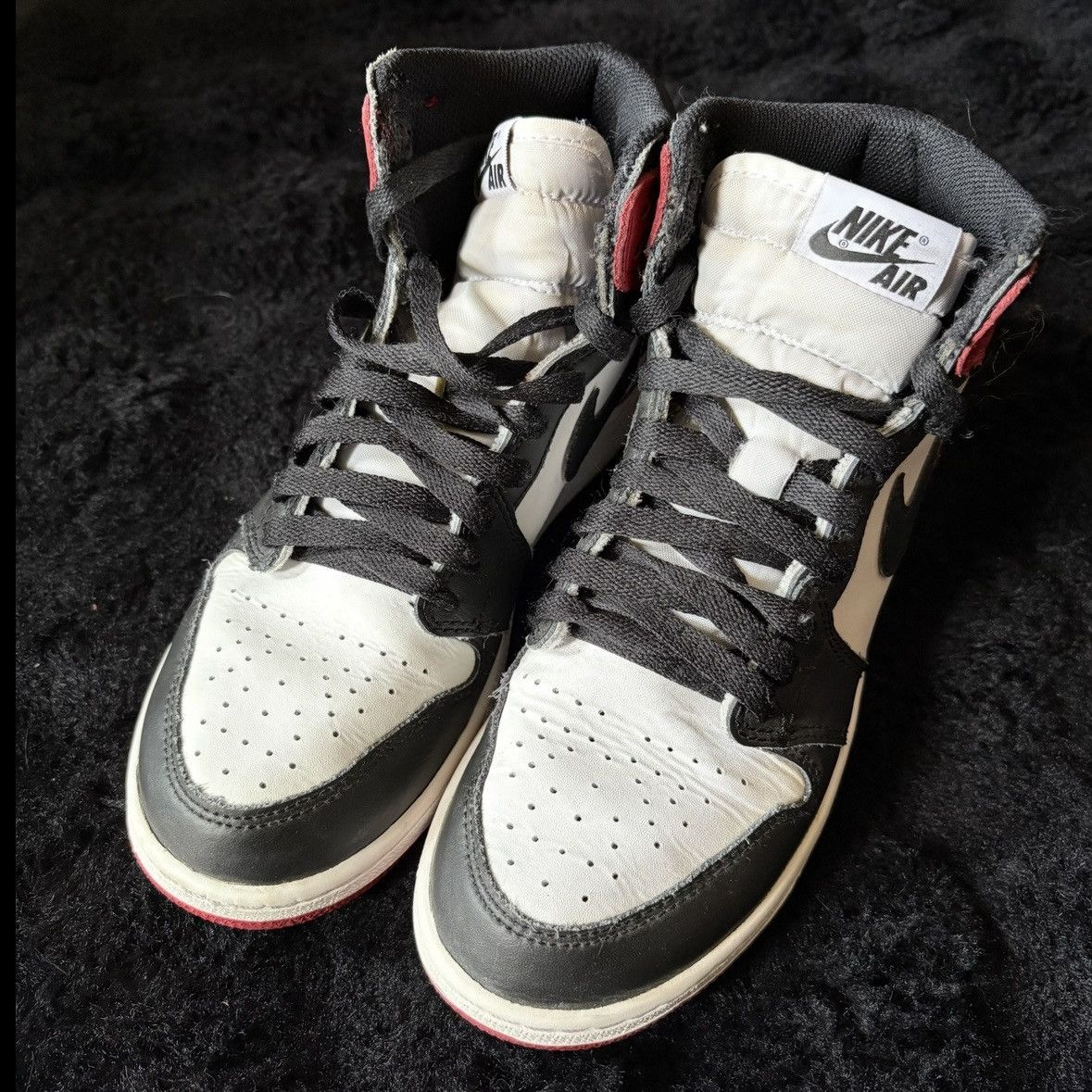 Nike Jordan Retro 1 Black Toes (2016) Size US 6 / EU 39 - 3 Thumbnail