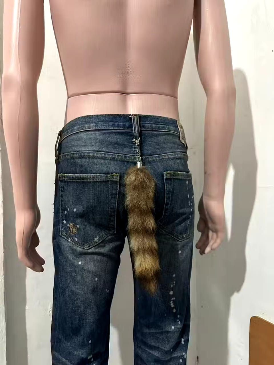 Handmade Faux Fur Accessories KeyChain / Key ring / Tail Design Size ONE SIZE - 4 Thumbnail