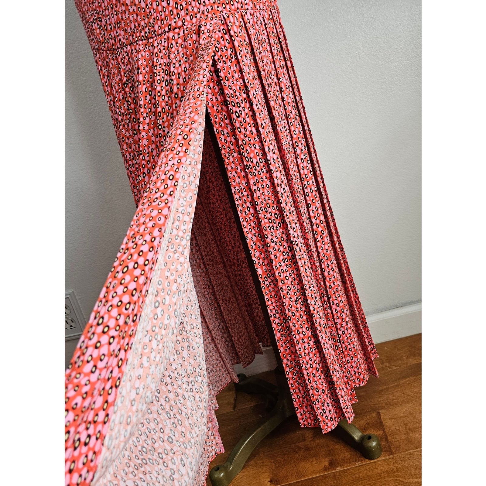 Ted Baker MINT Ted Baker Pleated Side Slit Zandi Midi Skirt 0 (2-XS) Size 25" / US 0 / IT 36 - 5 Thumbnail
