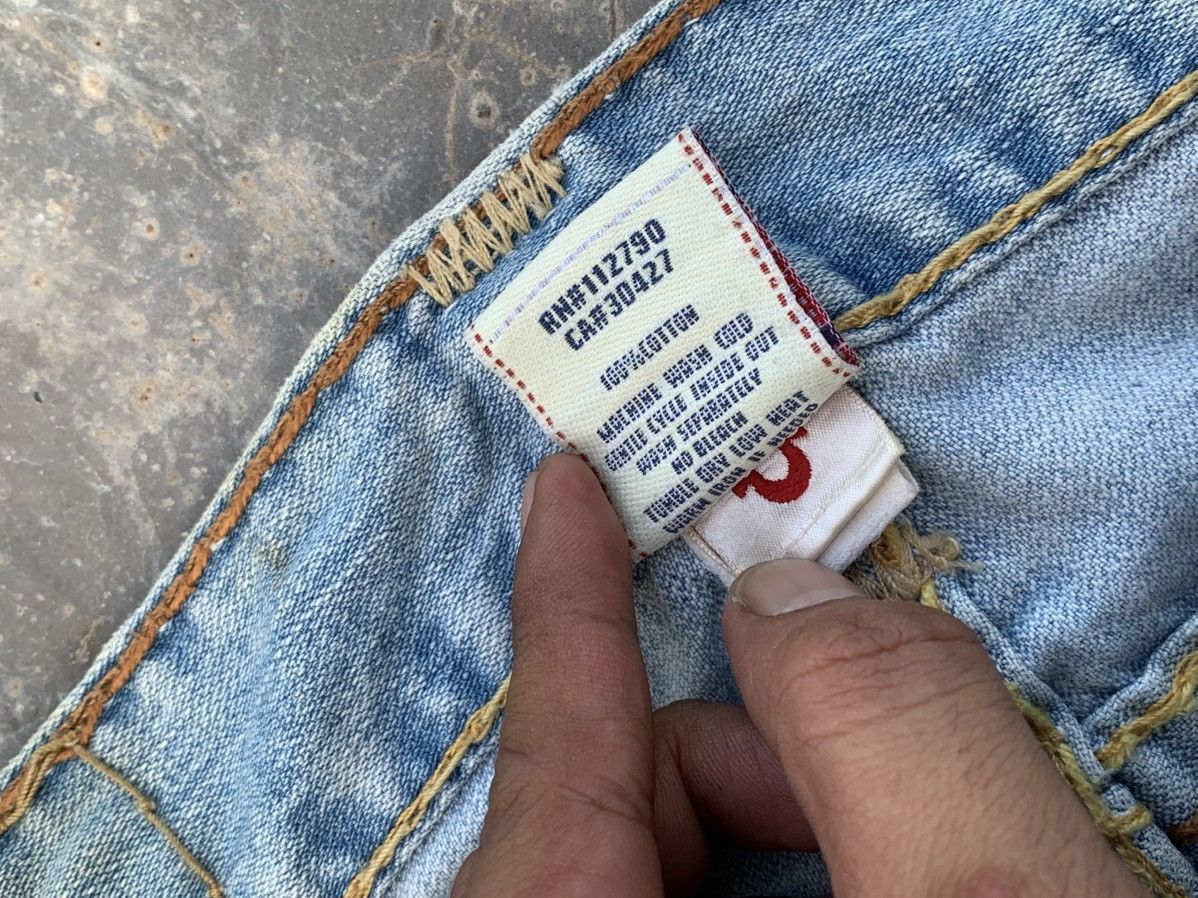 True Religion Rare Distressed True Religion Jeans size 31 Size US 31 - 15 Thumbnail