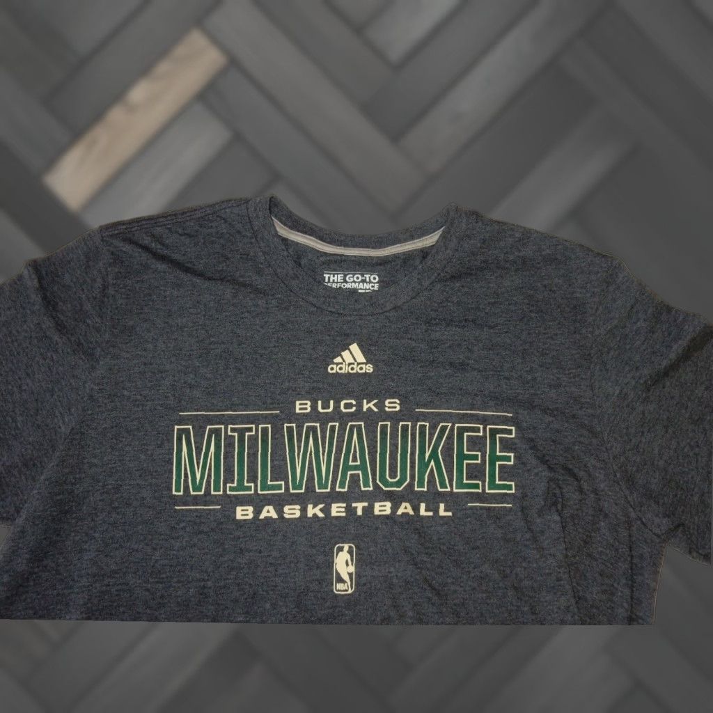 Adidas Adidas Milwaukee Bucks Mens T Shirt Gray L Cotton Blend Size US L / EU 52-54 / 3 - 1 Thumbnail