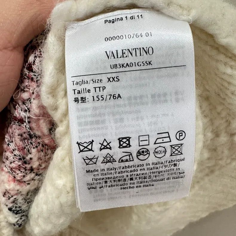 Valentino Valentino Floral embroidered logo alpaca knitted cardigan Size XXS / US 00 / IT 34 - 4 Thumbnail