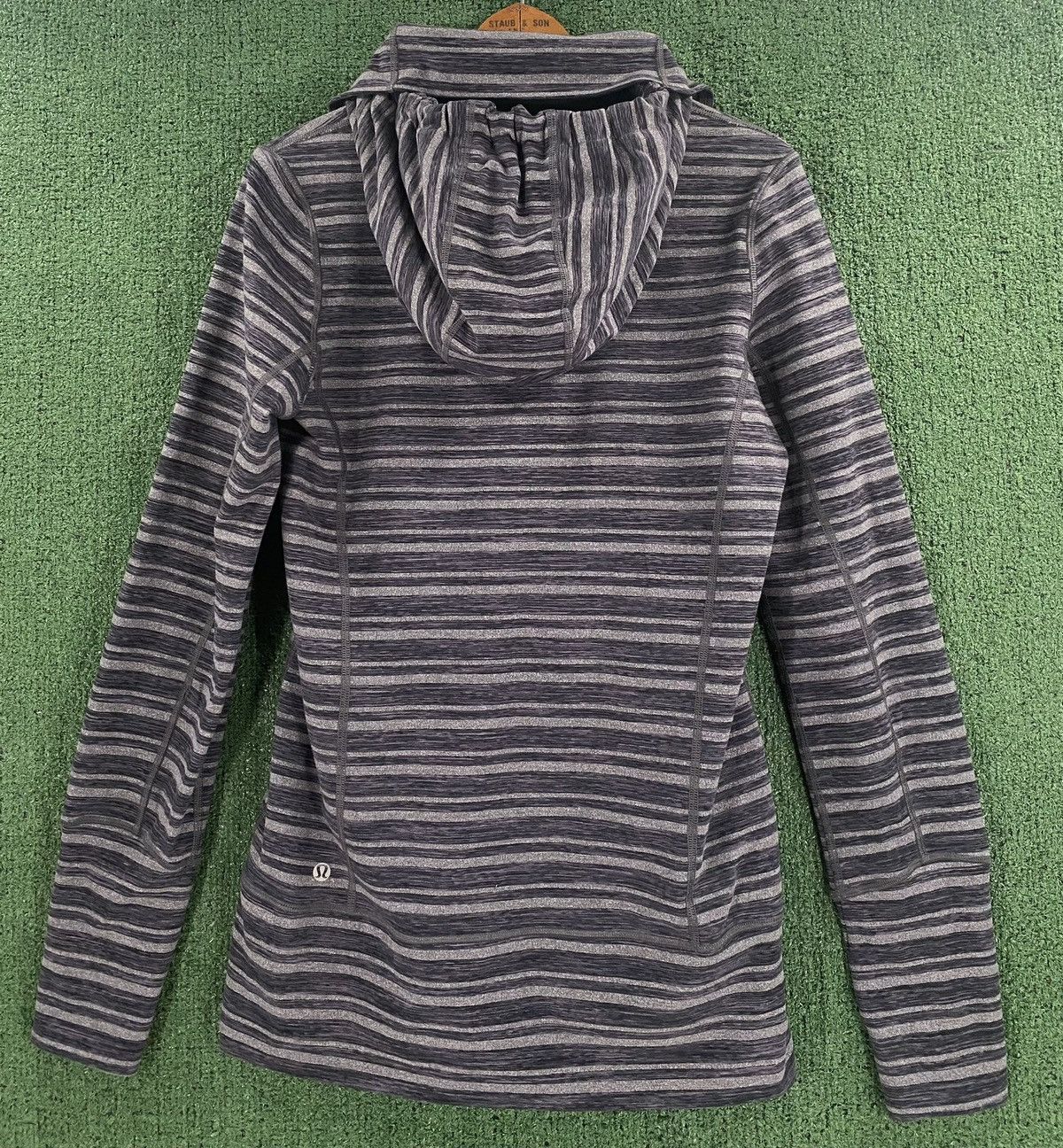 Lululemon Lululemon Stride Grey Stripe Jacket Women’s Size 10 Size L / US 10 / IT 46 - 5 Thumbnail