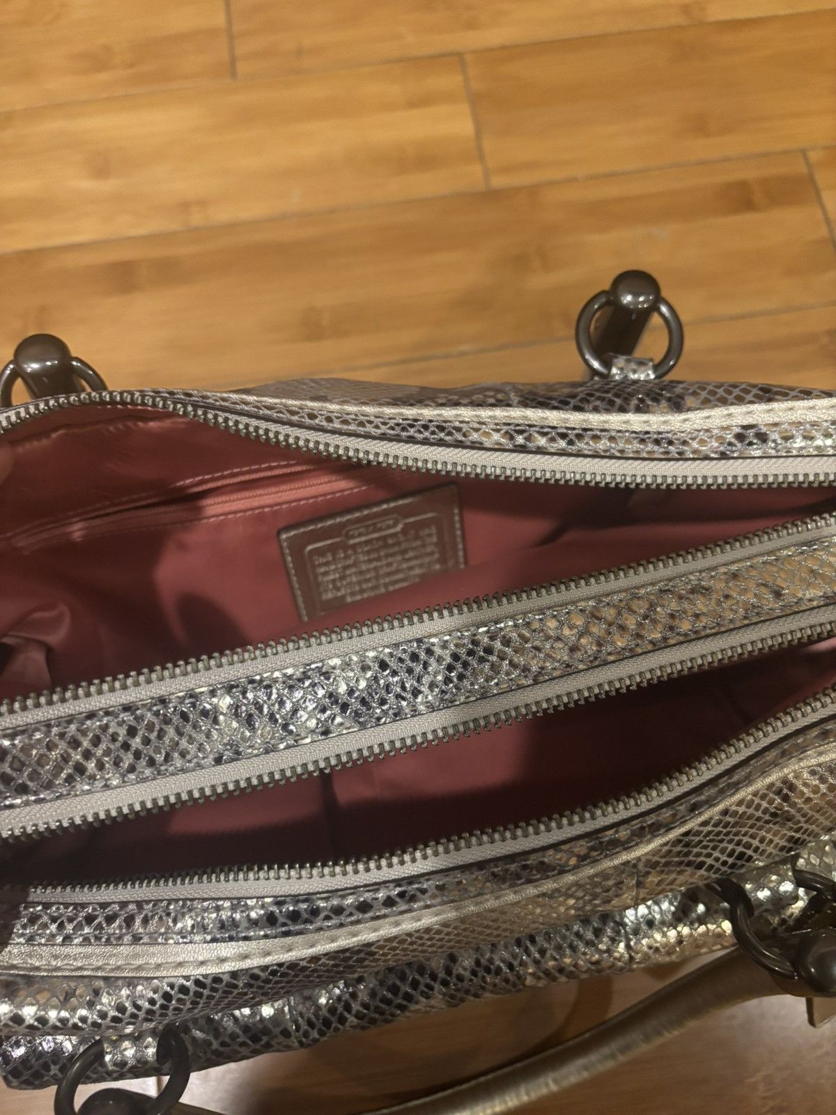 Coach Coach silver satchel with structured handle.ob-910 Size ONE SIZE - 8 Thumbnail