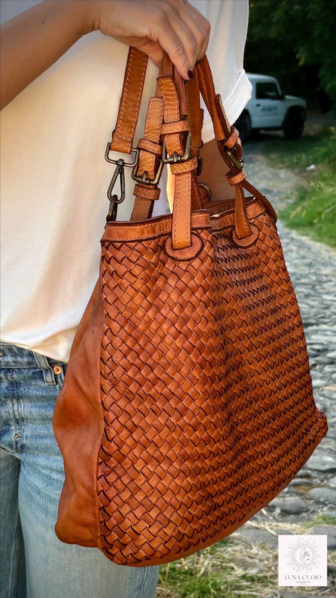 Vera Pelle Italian Handwoven Leather Bag Soft Hobo Tote for Women Size ONE SIZE - 5 Thumbnail