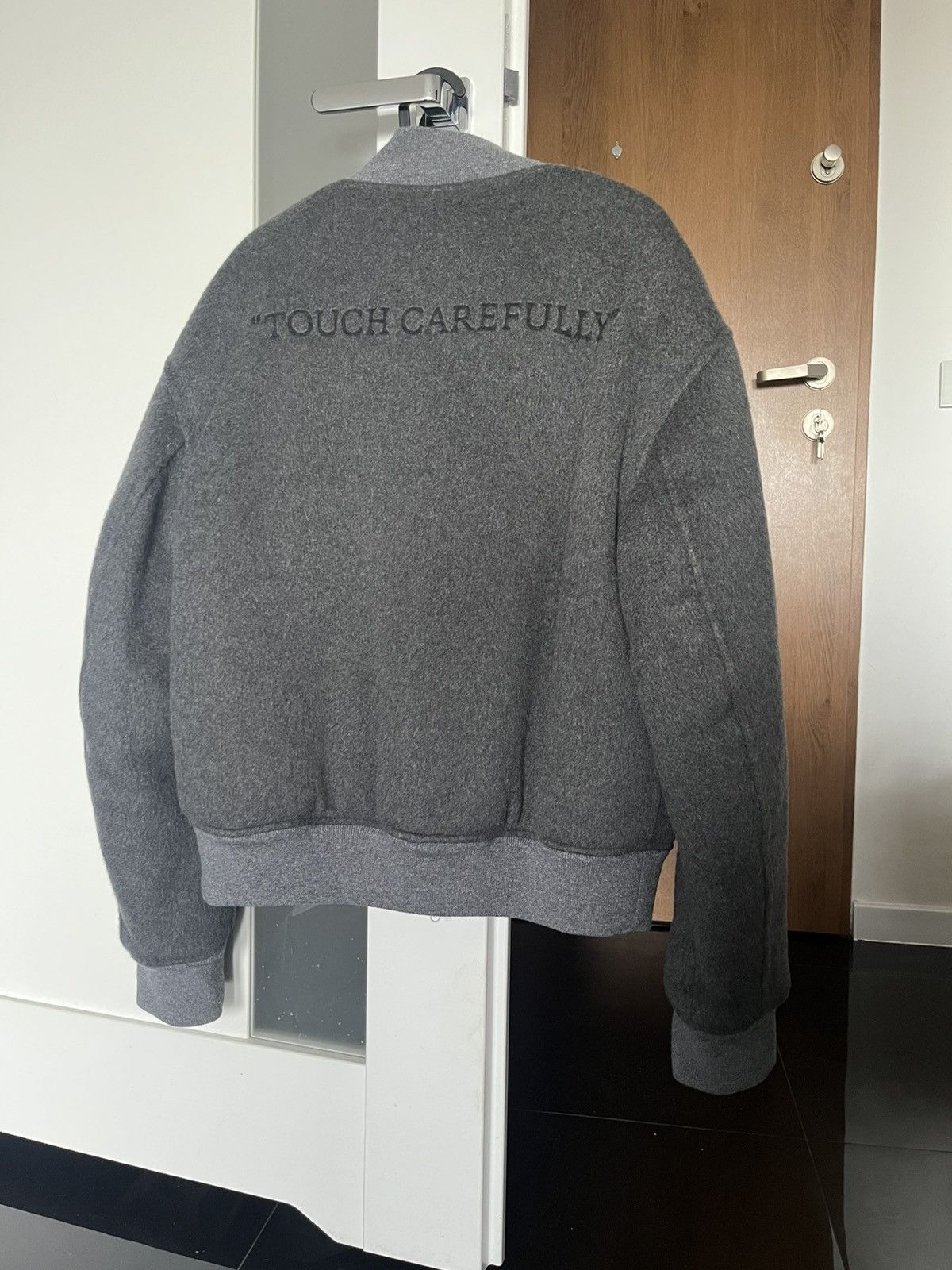 Off-White Off-white cashmere jacket Size US M / EU 48-50 / 2 - 3 Thumbnail