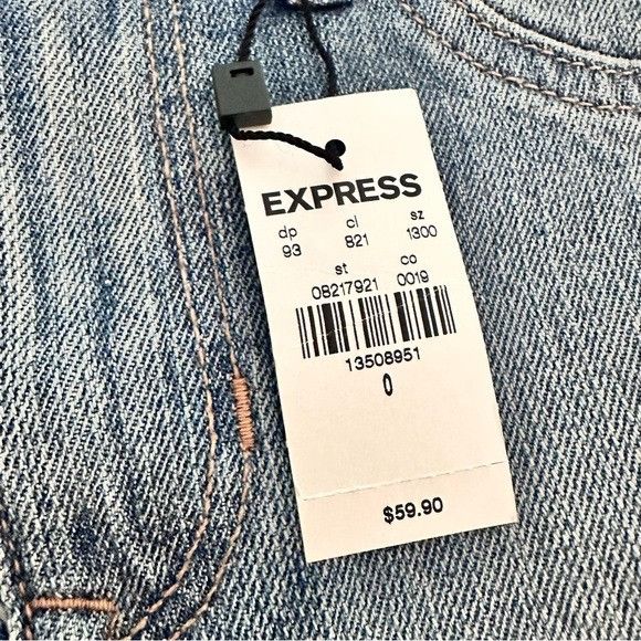 Express NWT Express Floral Embroidered Denim Mini Skirt $59 Size 25" / US 0 / IT 36 - 6 Thumbnail