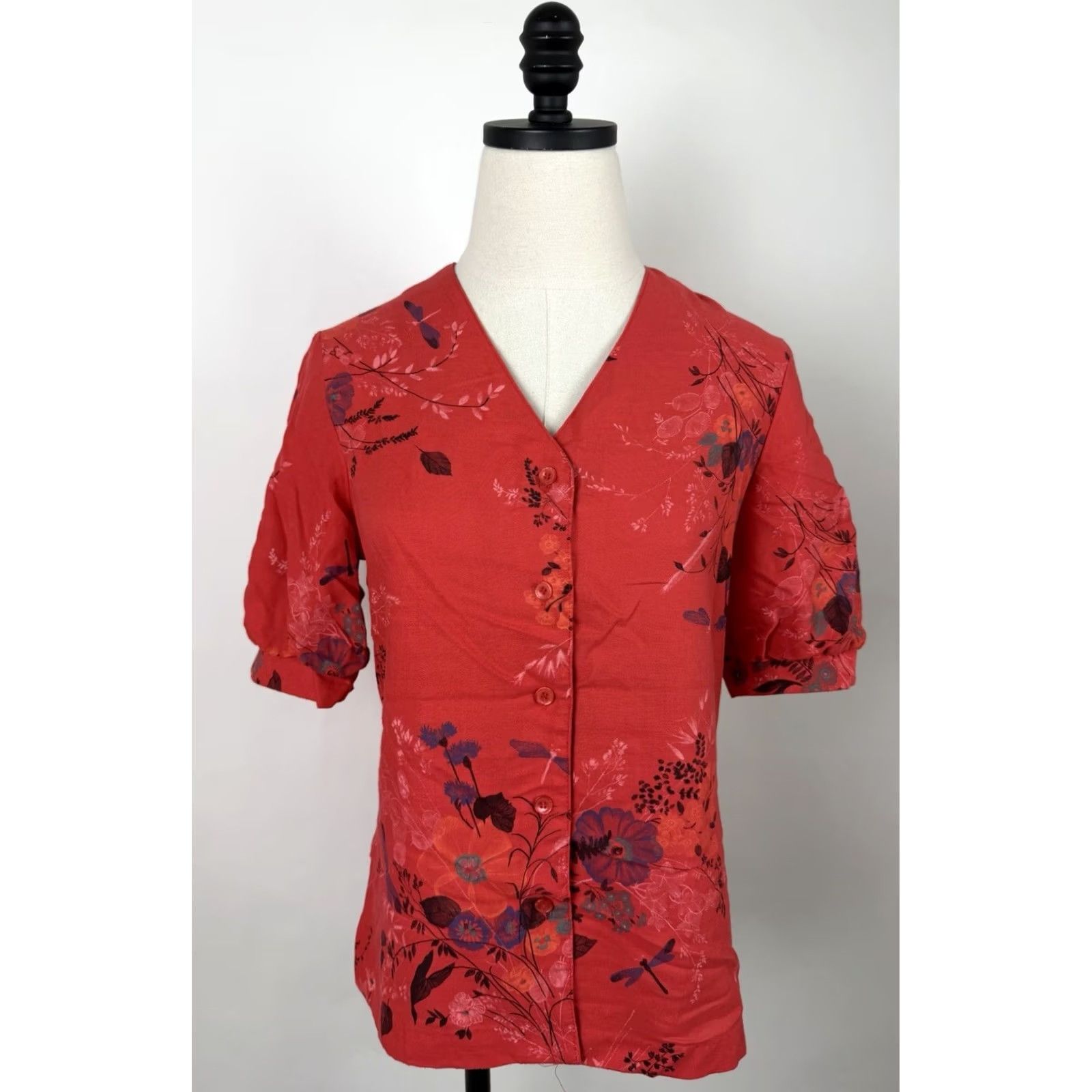 Vintage VINTAGE Avon Red Blouse Womens S Puff Sleeve Button Front Floral Print 70s 80s Bohemian Retro Shirt Womens Size S / US 4 / IT 40 - 2 Thumbnail