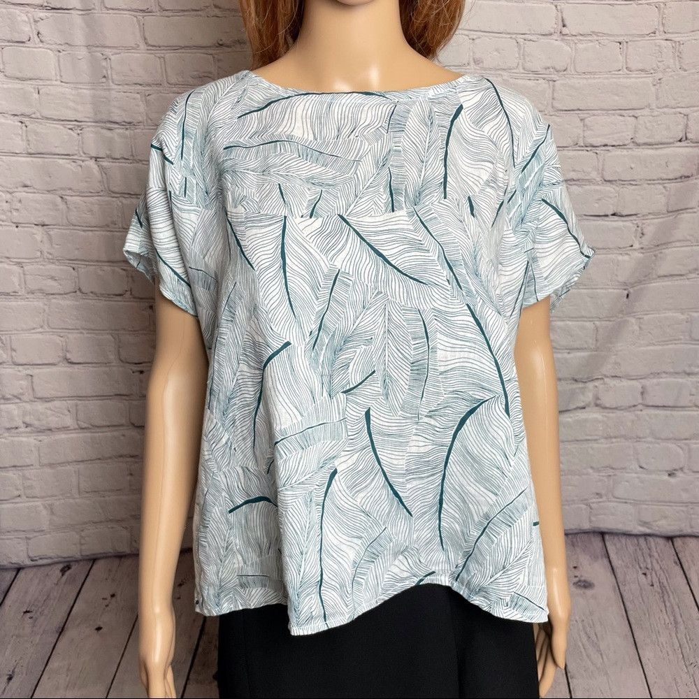 Elie Tahari NWT New Tahari Linen Top Feathers Print Size L Size L / US 10 / IT 46 - 4 Thumbnail