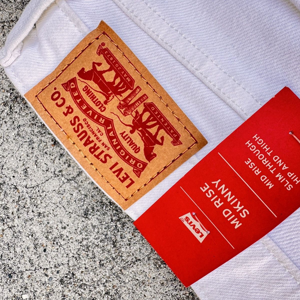 Levi's Levi’s 501 Original Fit – Crisp White Denim, Brand New Size 32" / US 10 / IT 46 - 4 Thumbnail