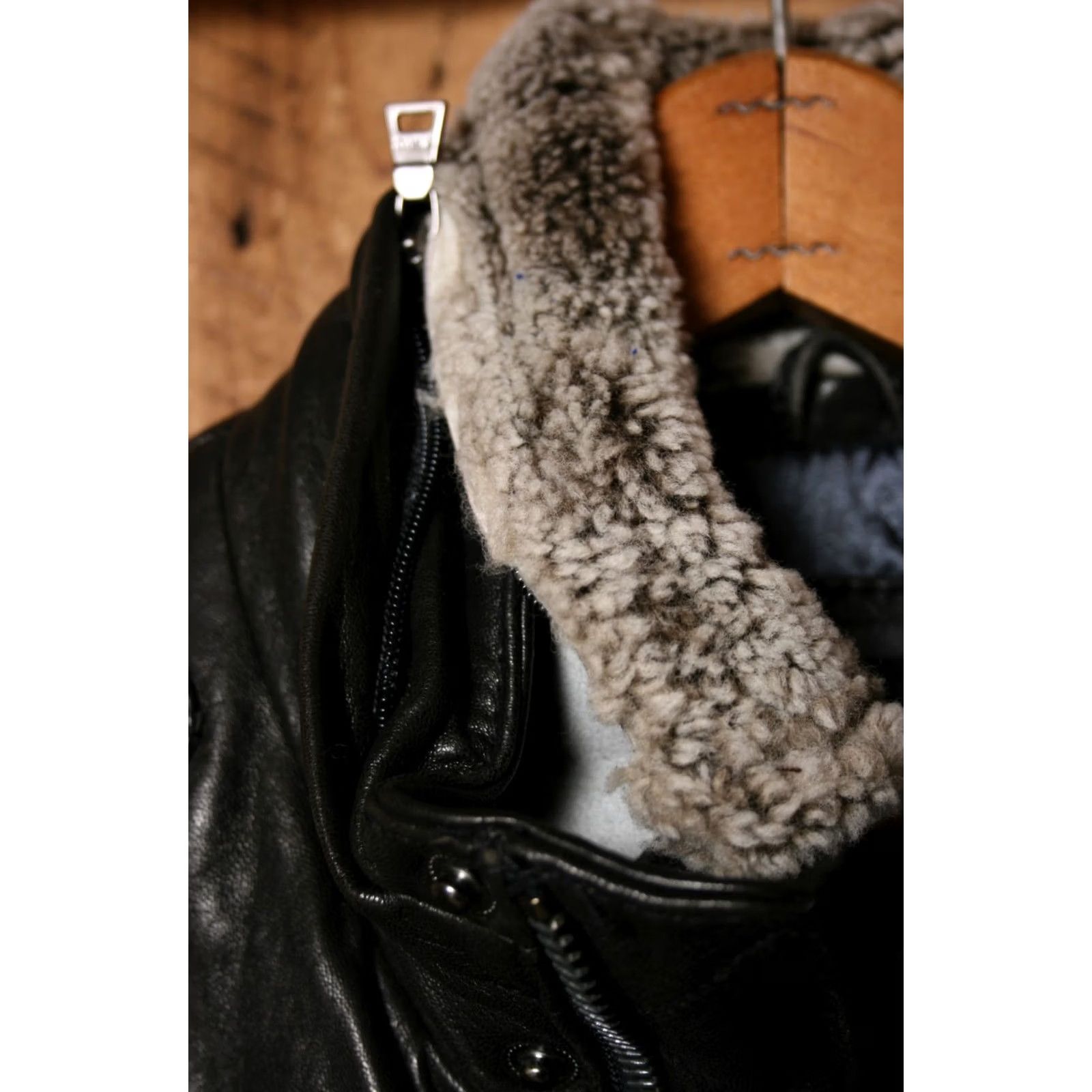 Andrew Marc ANDREW MARC Leather Jacket Mens S Black Insulated Lined Removable Shearling Collar Biker Zip Snap Winter Fall Size US S / EU 44-46 / 1 - 4 Thumbnail