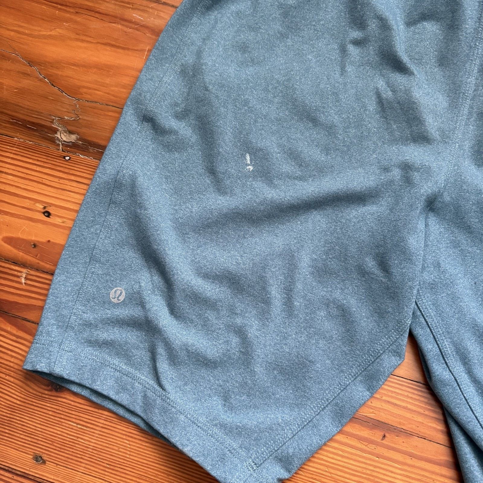 Lululemon Lululemon T.H.E Linerless Shorts 11” Inseam Athletic Size L Size US 34 / EU 50 - 11 Thumbnail