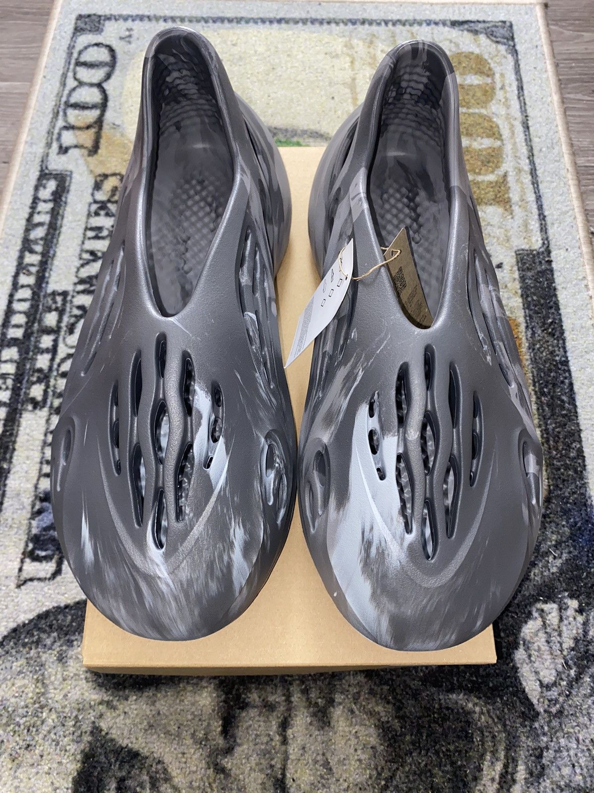 Adidas × Kanye West adidas Yeezy Foam RNNR MX Granite Size US 5 / EU 37 - 3 Thumbnail