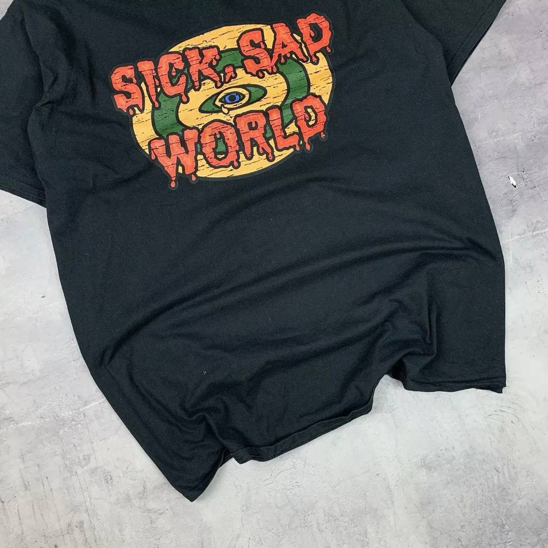 Band Tees Rare! Sick Sad World Band Tee Big Logo 00s Vintage Size US XL / EU 56 / 4 - 6 Thumbnail