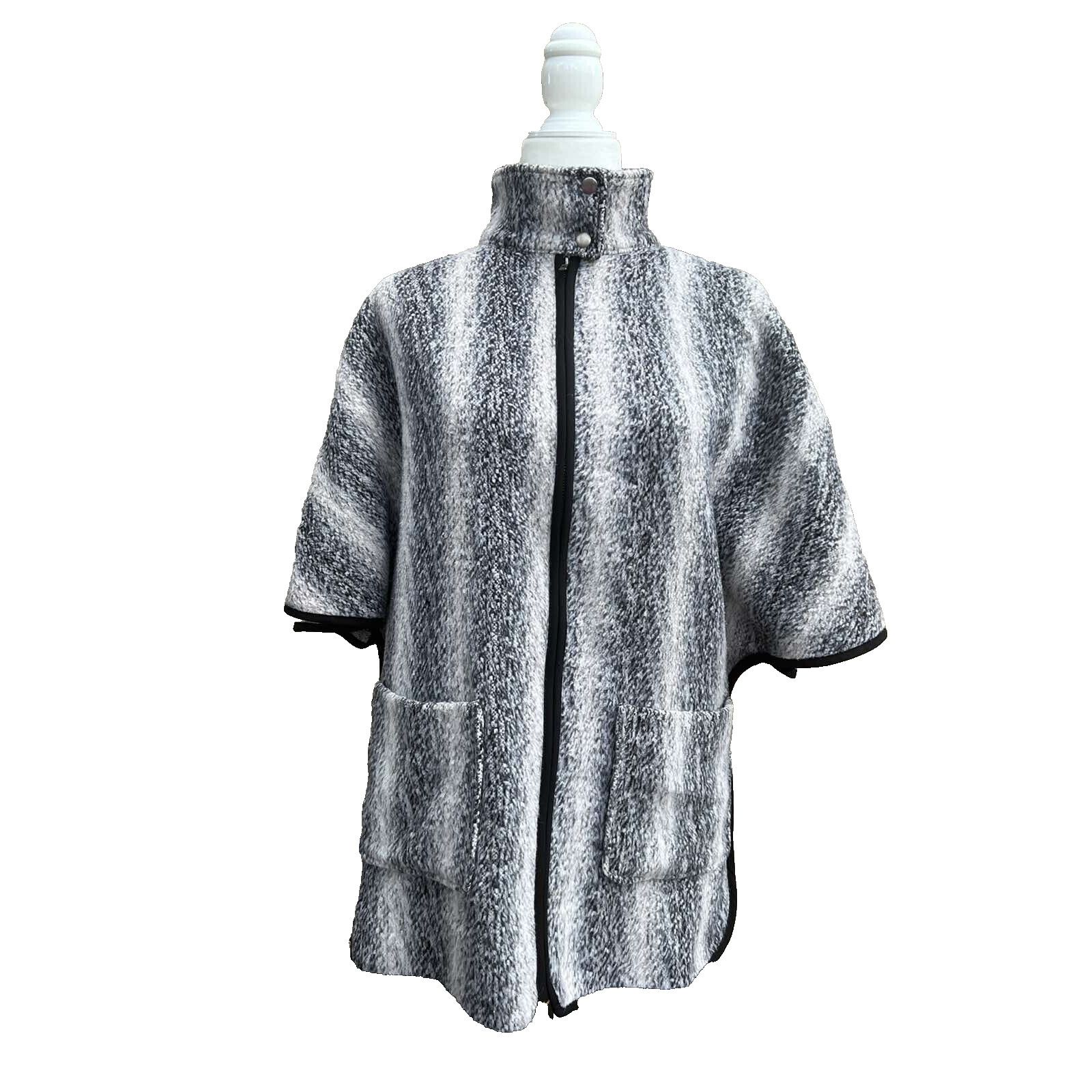 &Daughter RO&DE Women's classic Poncho cardigan Wool size S A000228 Size S / US 4 / IT 40 - 1 Thumbnail
