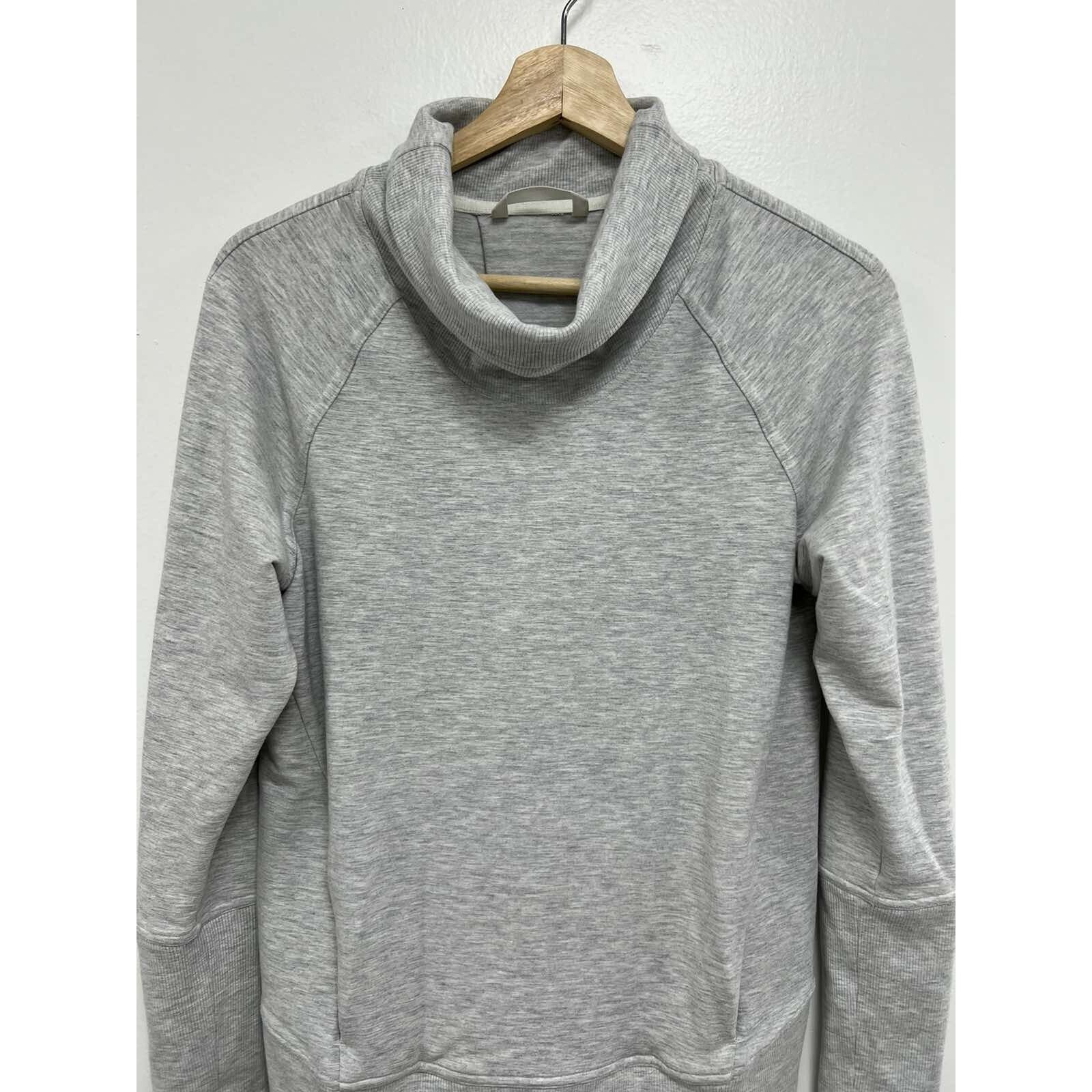 Lululemon Lululemon Women High Lines Cowl Neck Pullover Size 4 A001479 Size S / US 4 / IT 40 - 3 Thumbnail