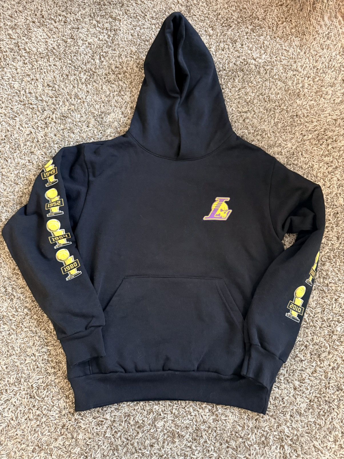 NBA × Warren Lotas Waren Lotas LA Lakers NBA 2020 World Chams new hoodie size S Size US S / EU 44-46 / 1 - 2 Thumbnail