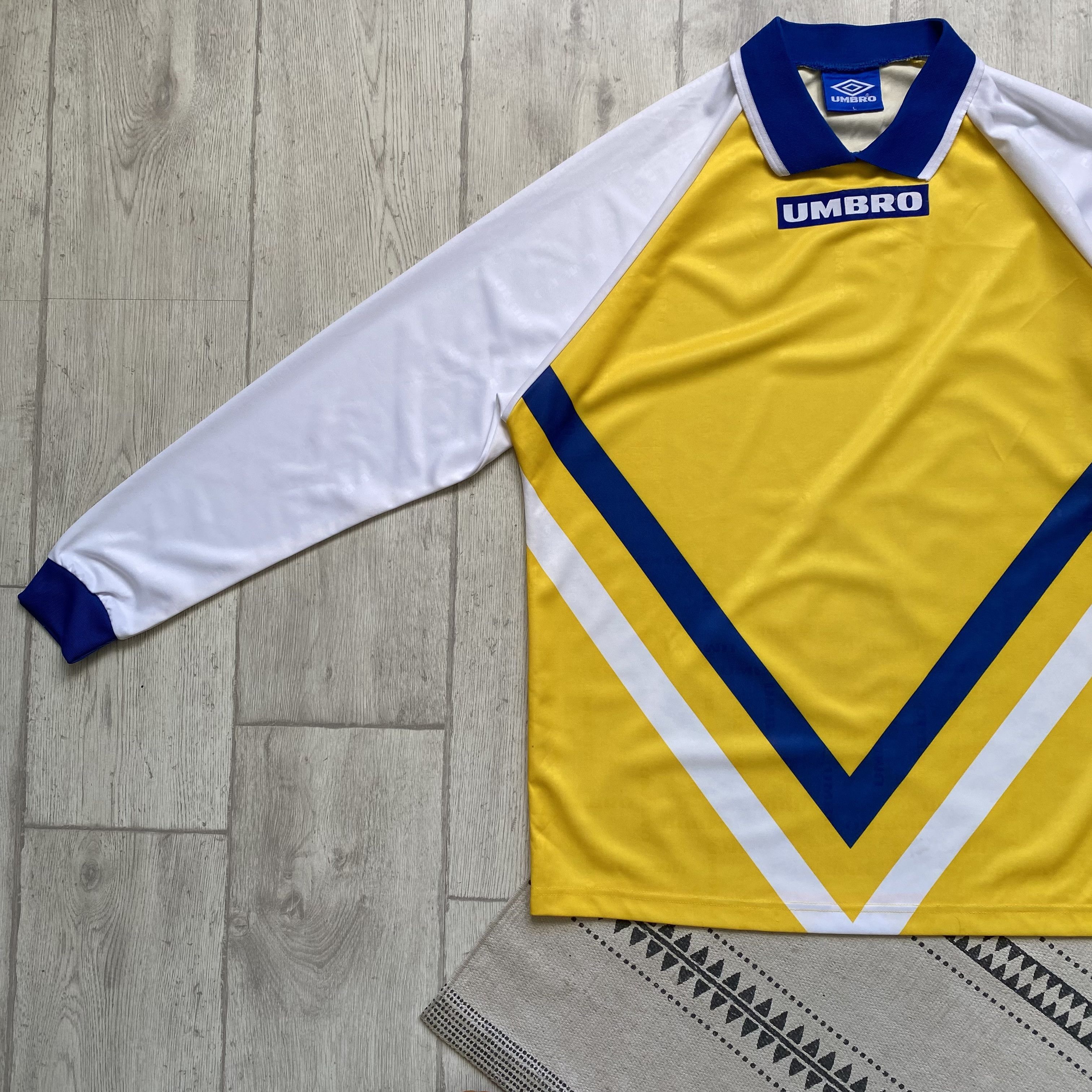 Umbro Vintage 80-90s Umbro jersey longsleeve soccer rugby Size US L / EU 52-54 / 3 - 8 Thumbnail