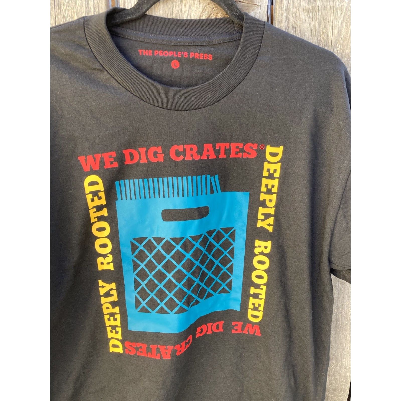 Doublet Men's People's Press Black Vinyl Crate Diggers SS T-Shirt L Double Sided Art Size US L / EU 52-54 / 3 - 2 Thumbnail