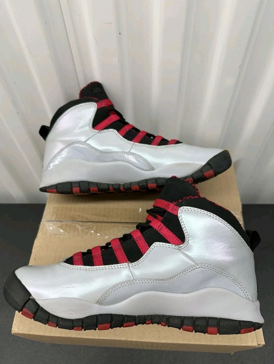 Jordan Brand Nike Air Jordan Retro 10 GG Legion Red 487211009 Size 7Y Size US 7 / EU 40 - 4 Thumbnail