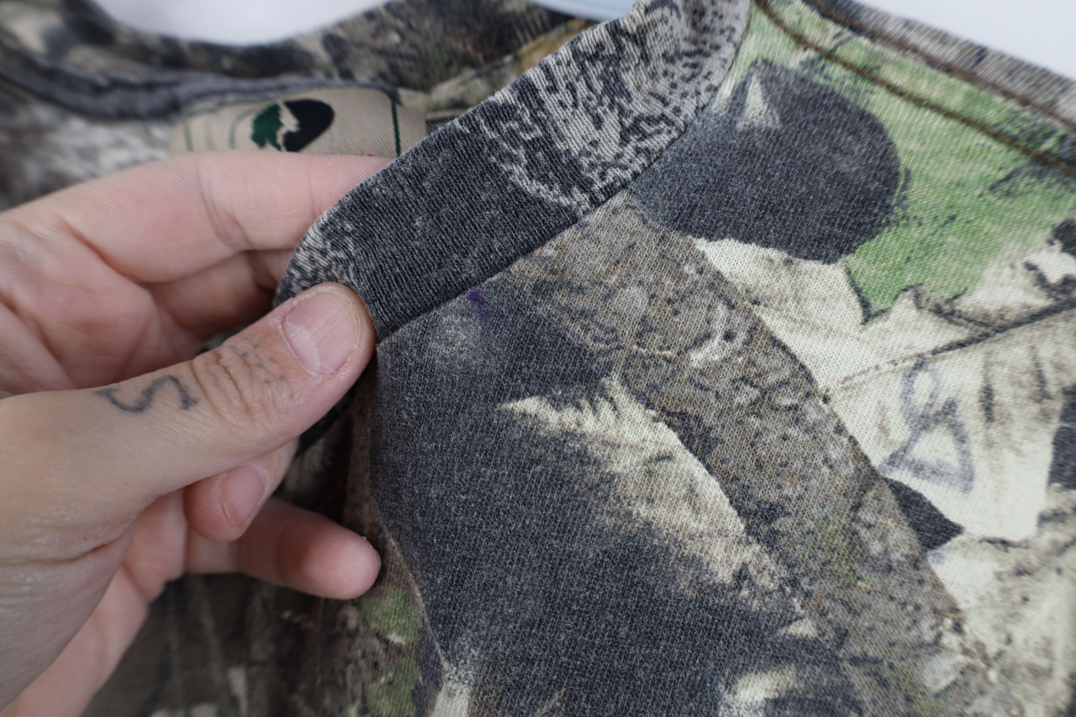 Mossy Oaks Vintage 90s Mossy Oak Camouflage Pocket T-Shirt Cotton USA Size US XL / EU 56 / 4 - 11 Thumbnail
