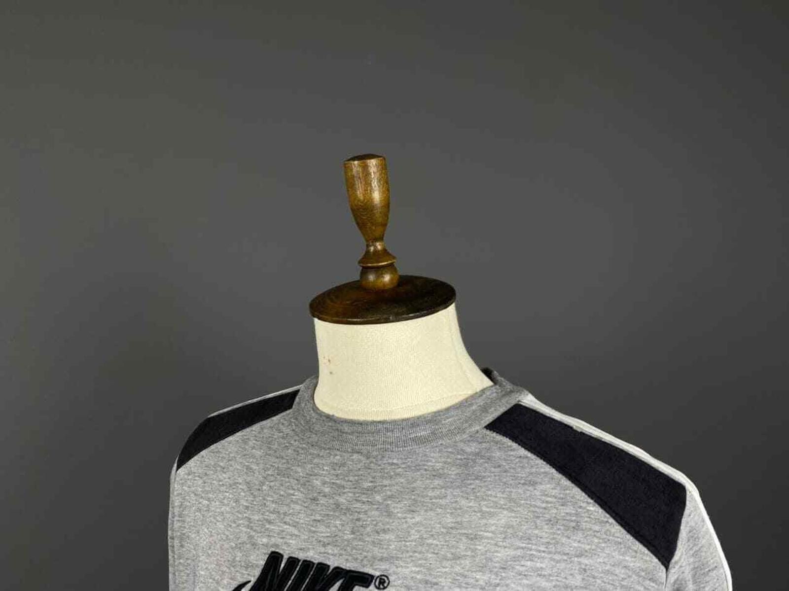 Nike Men Nike Air Grey Crew Neck Jumper Sweatshirt Size S Size US S / EU 44-46 / 1 - 2 Thumbnail