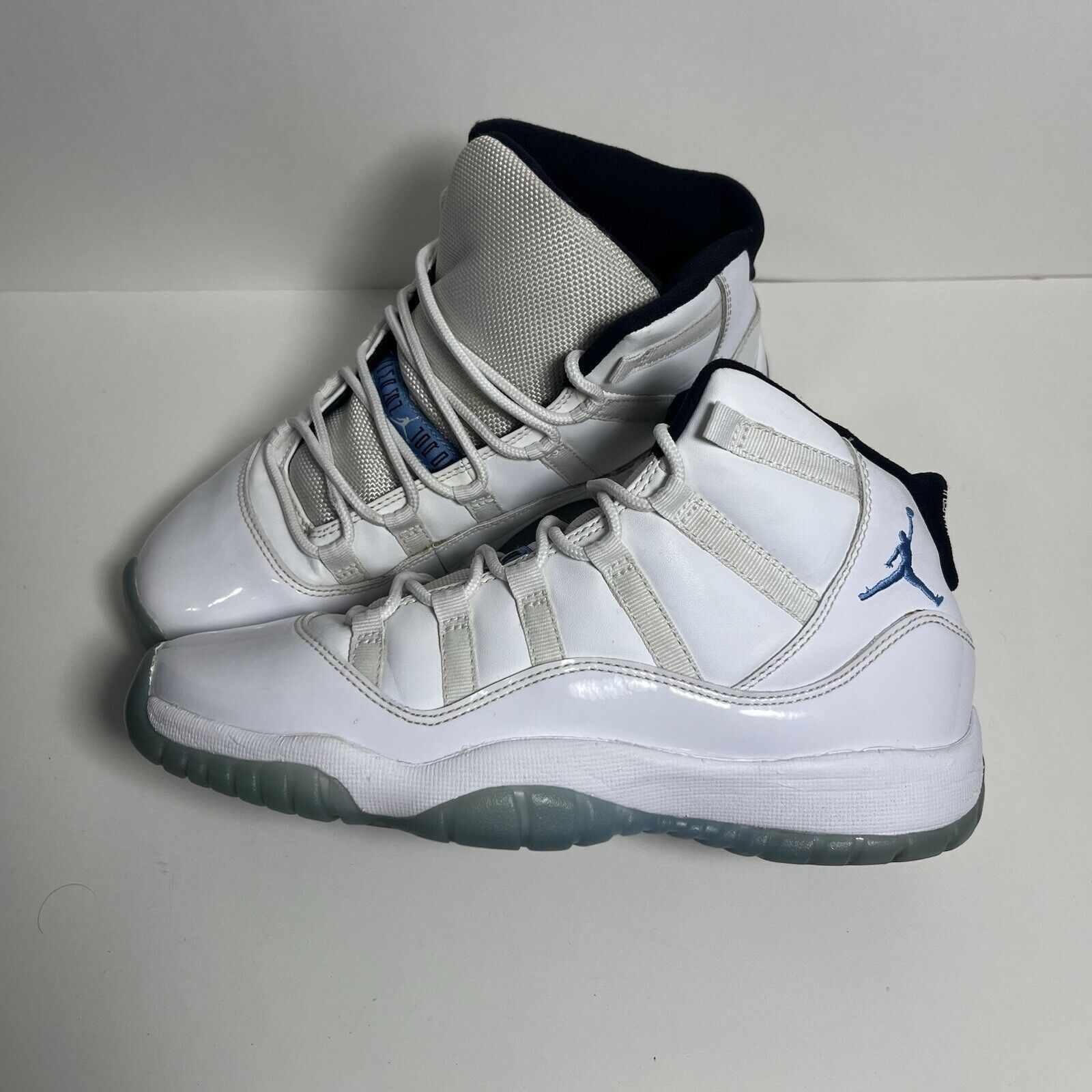 Jordan Brand Size 5.5Y, 7 W- Jordan 11 Retro High Legend Blue Size US 7 / IT 37 - 1 Thumbnail