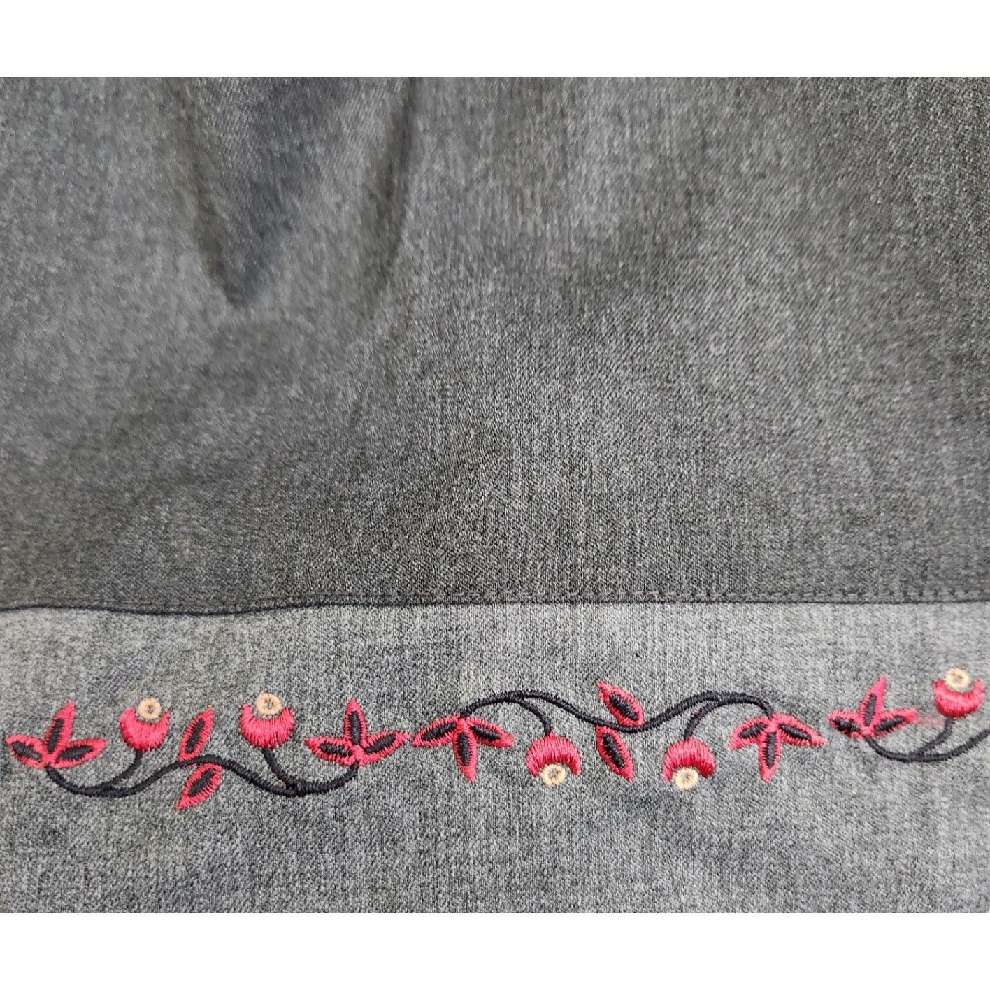 Other Sun River Clothing Gray Charcoal Embroidered Pencil Skirt L Size 32" / US 10 / IT 46 - 3 Thumbnail
