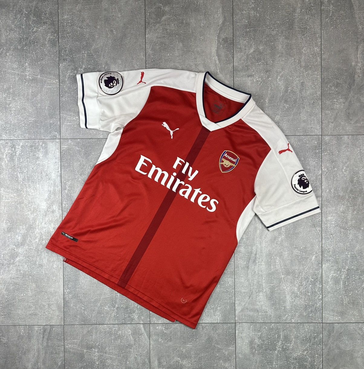 Puma Puma Arsenal Fc Premier League Home 2016/17 Soccer Jersey Size US L / EU 52-54 / 3 - 1 Thumbnail