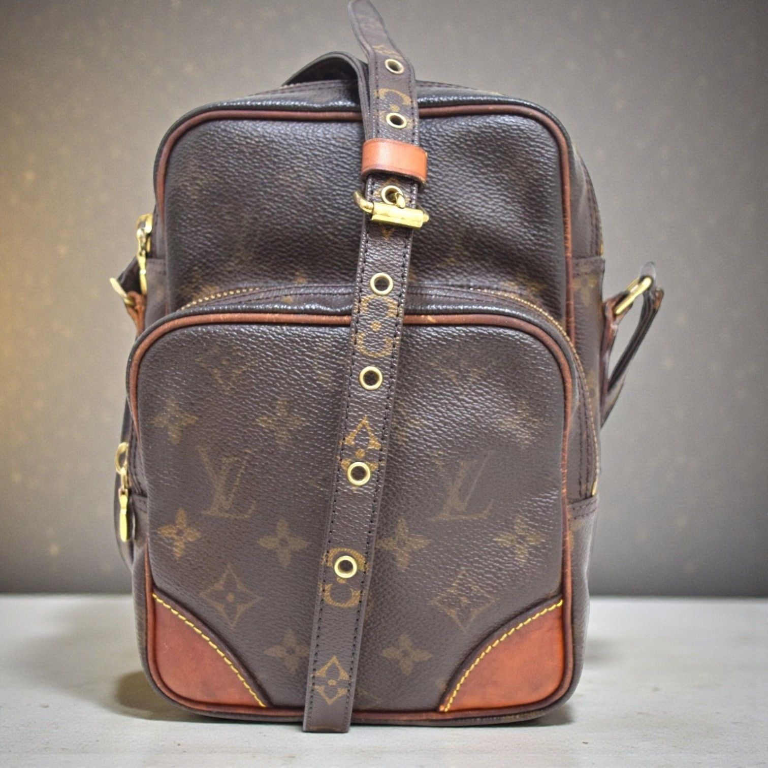 Louis Vuitton Auth Louis Vuitton Amazone Crossbody Bag Monogram M45236 Size ONE SIZE - 1 Thumbnail